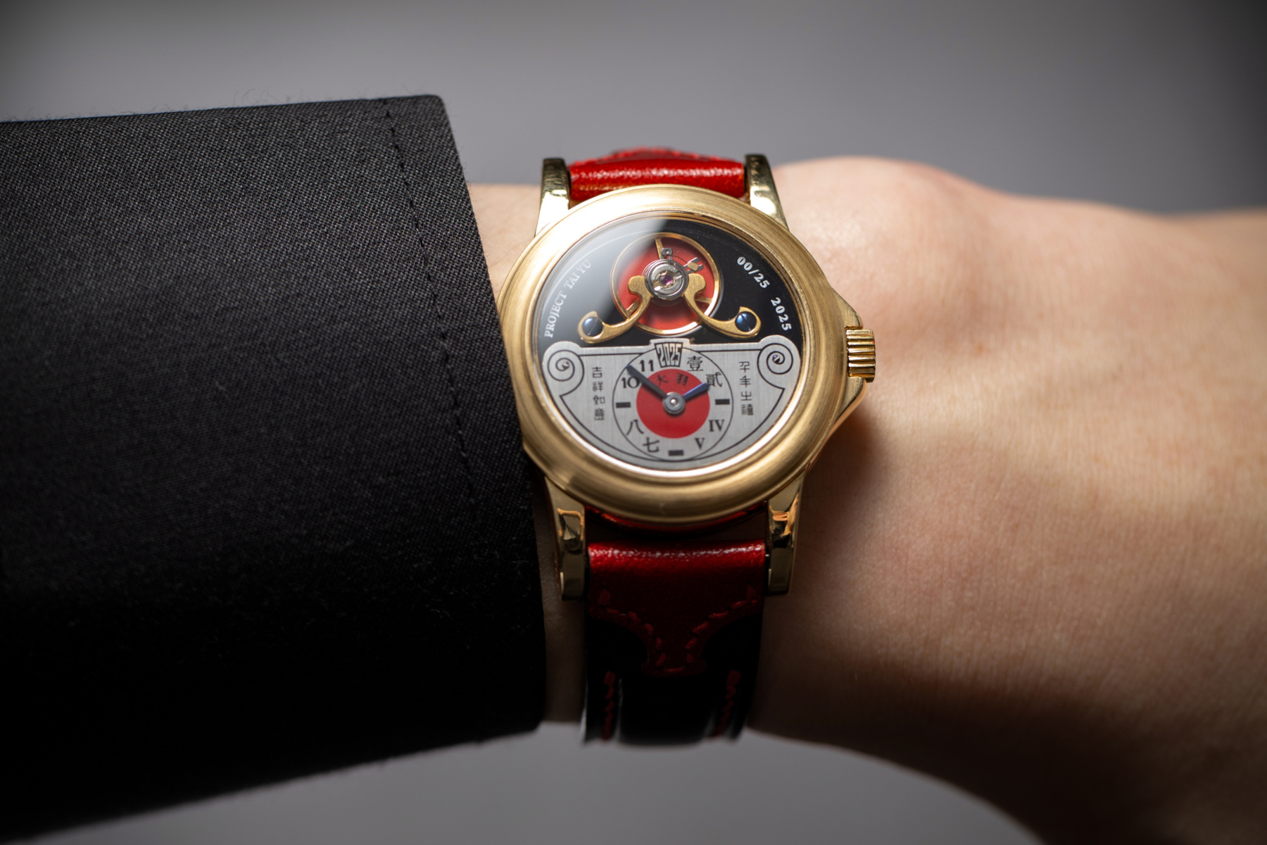 Independent Atelier Project Tai Yu wrist shot