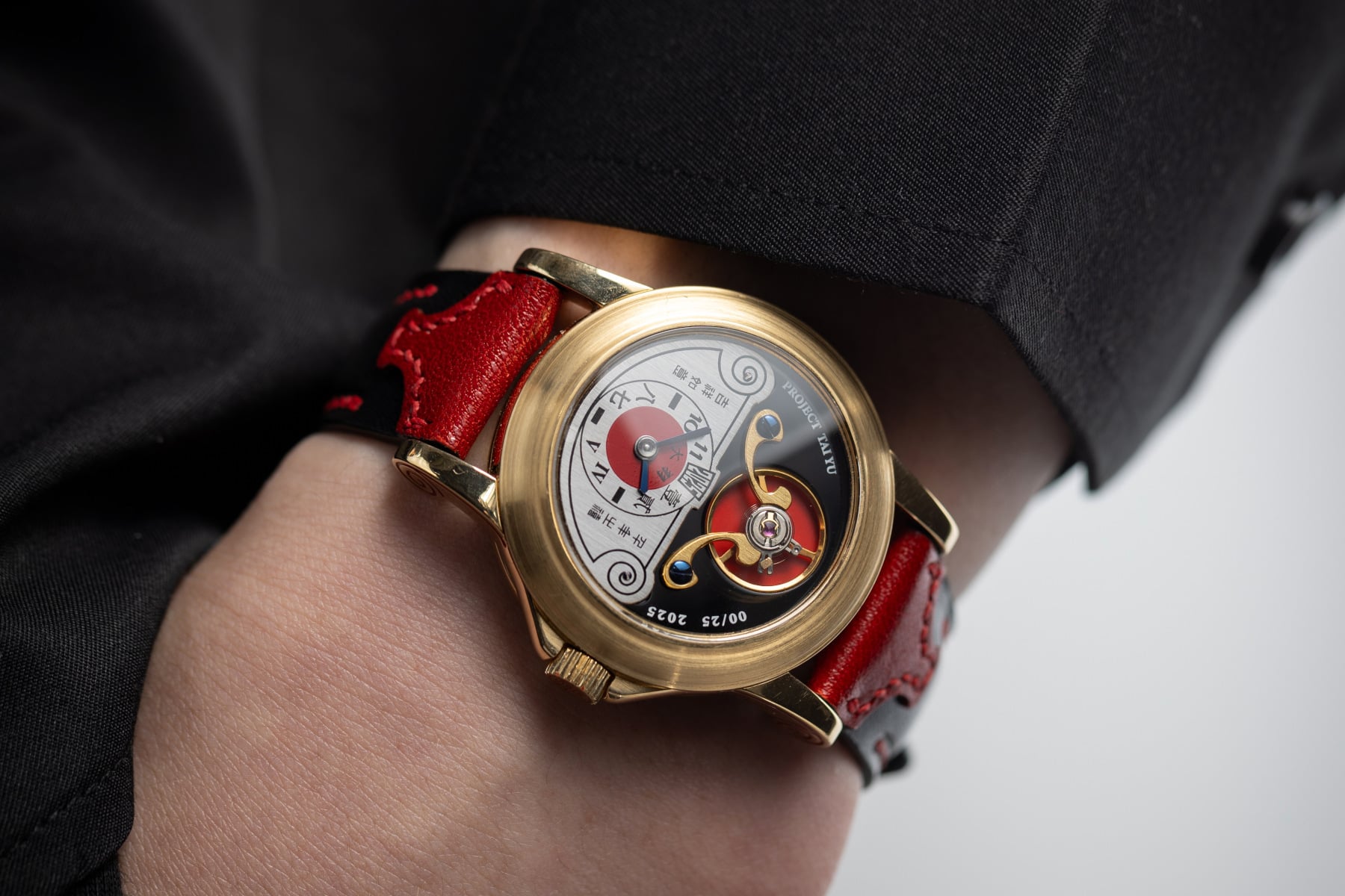 Independent Atelier Project Tai Yu pocket shot