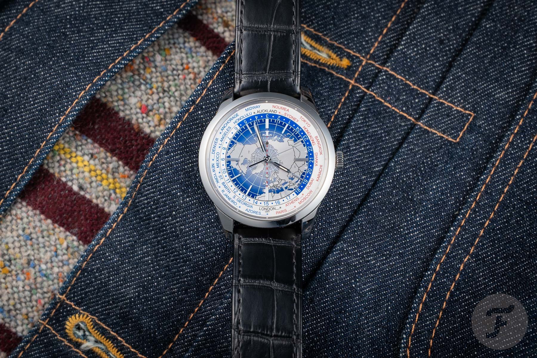 Jaeger-LeCoultre Geophysic Universal Time frontal view