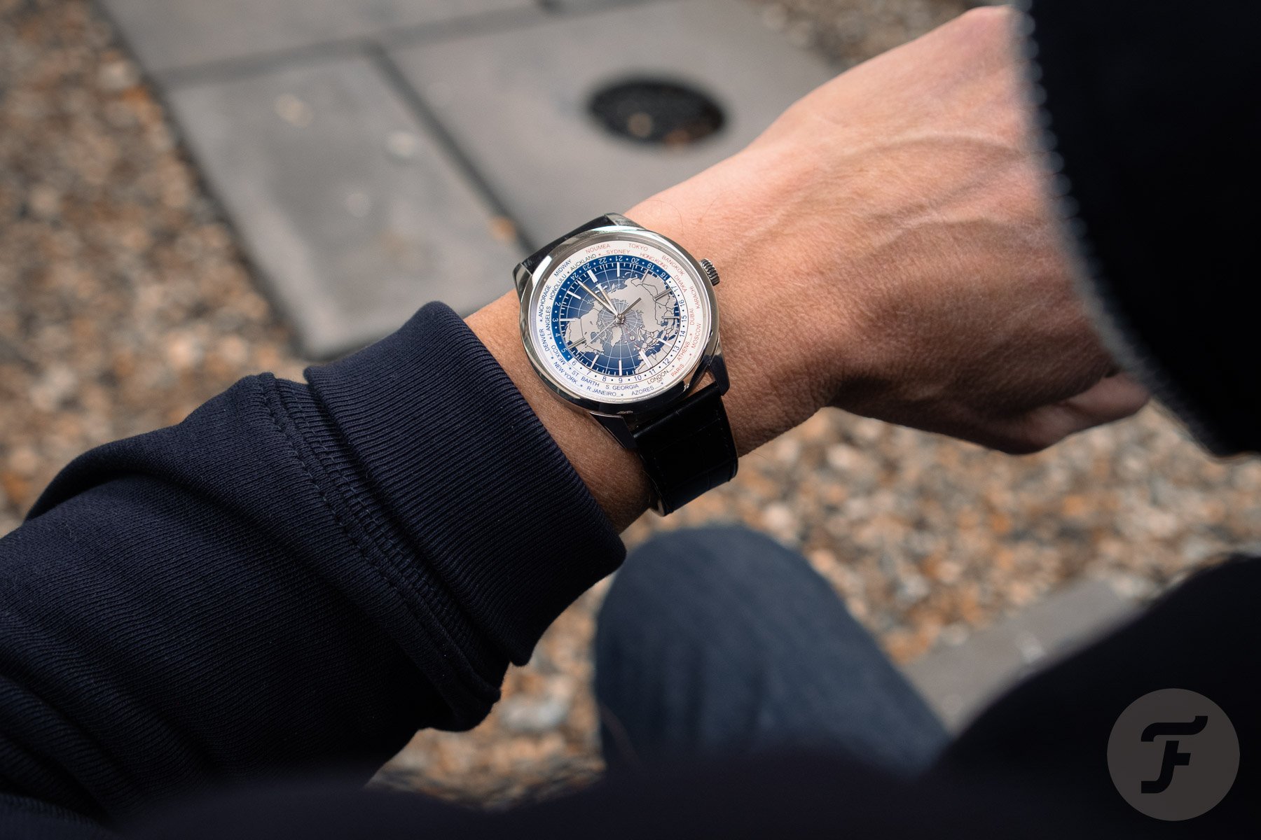 Jaeger-LeCoultre Geophysic Universal Time on the wrist