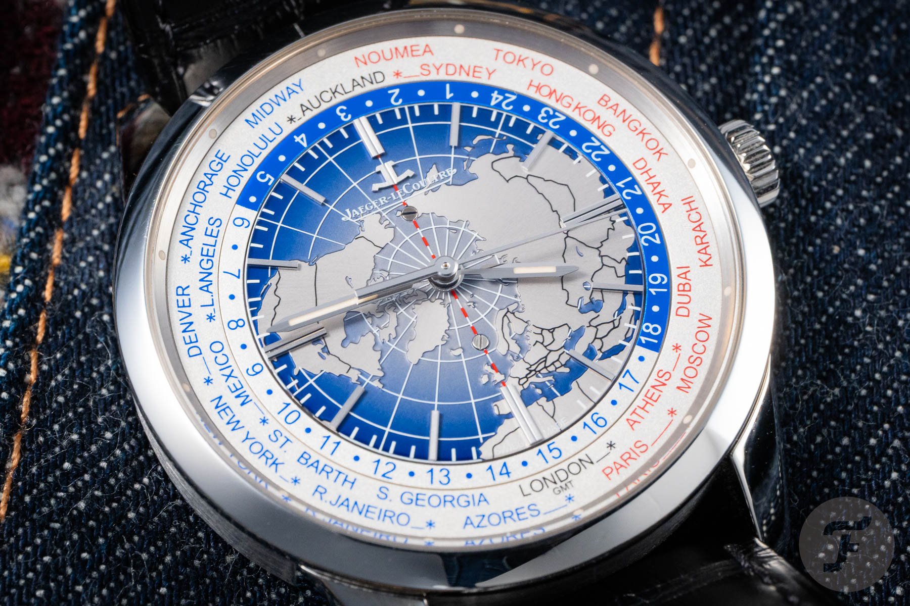 Jaeger-LeCoultre Geophysic Universal Time dial up close