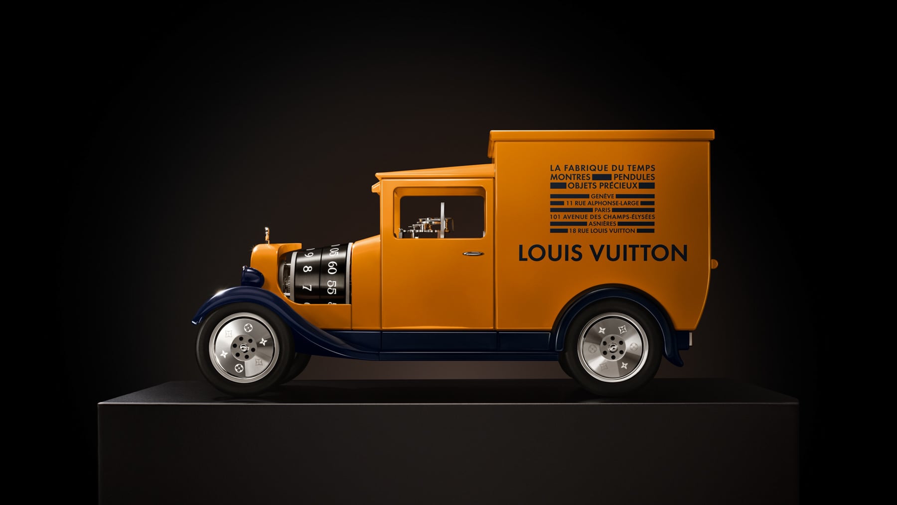 Louis Vuitton Camionnette from side
