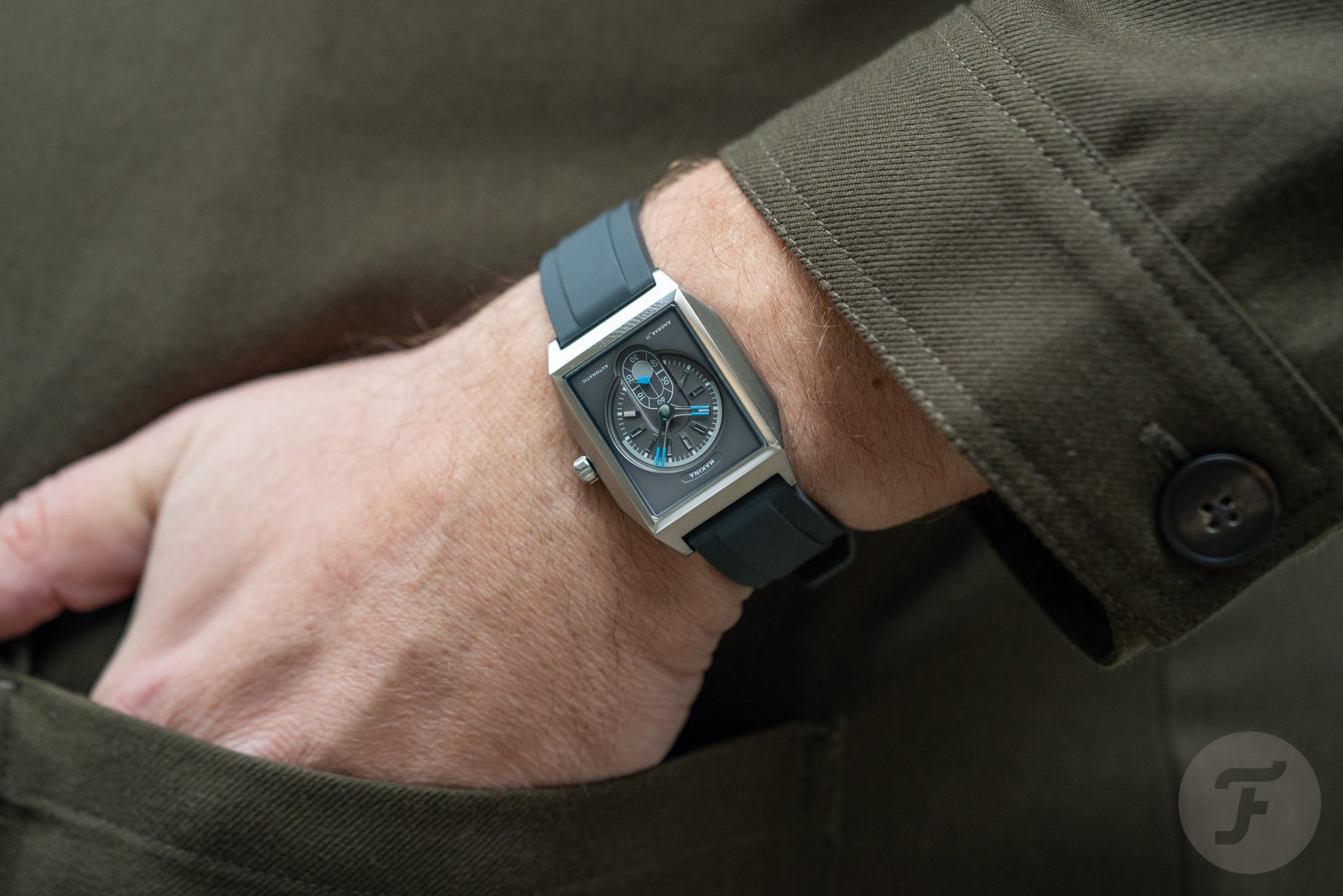 Makina Andras_II Gray pocket shot