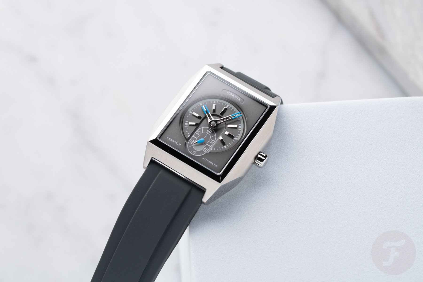 Makina Andras_II Gray