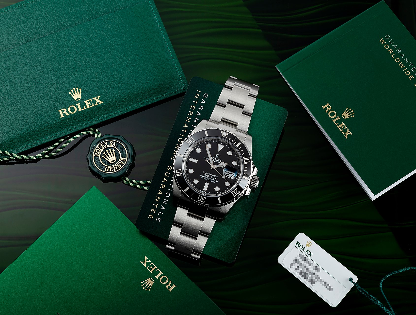 Rolex Submariner Date ref. 126610LN with Rolex manuals and warranty card