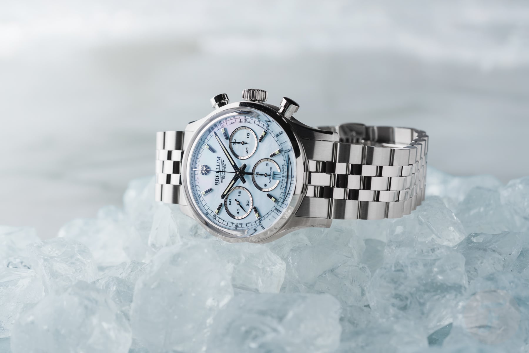 Brellum Duobox 39 Ice Blue Mother Of Pearl Chronometer header