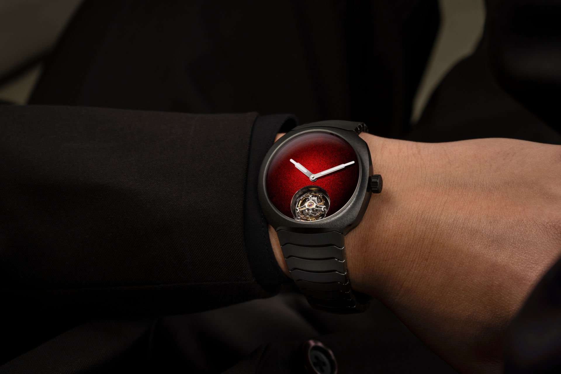 H. Moser & Cie. Streamliner Tourbillon Concept Ceramic wrist shot