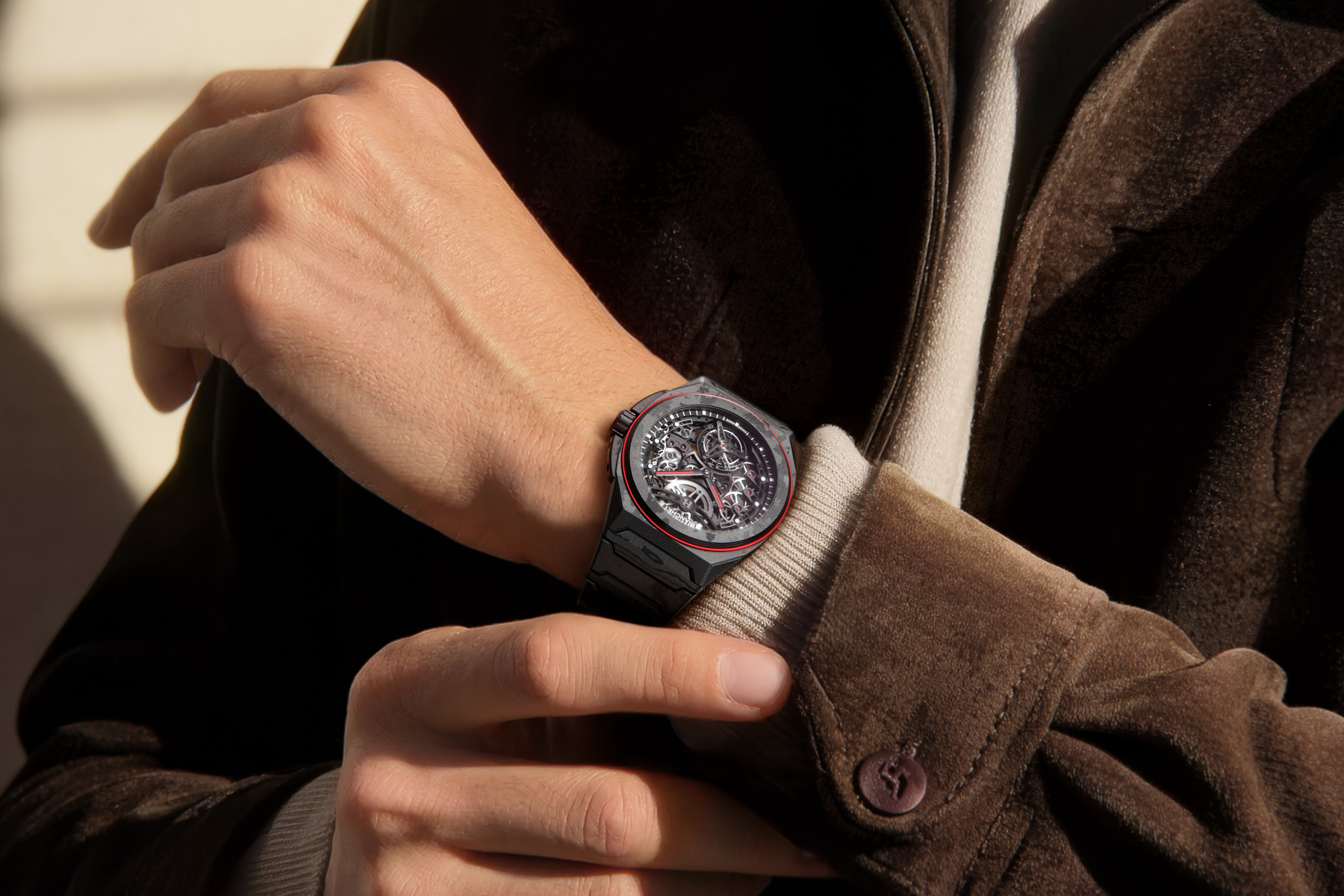 Bianchet UltrFino Rotondo on wrist