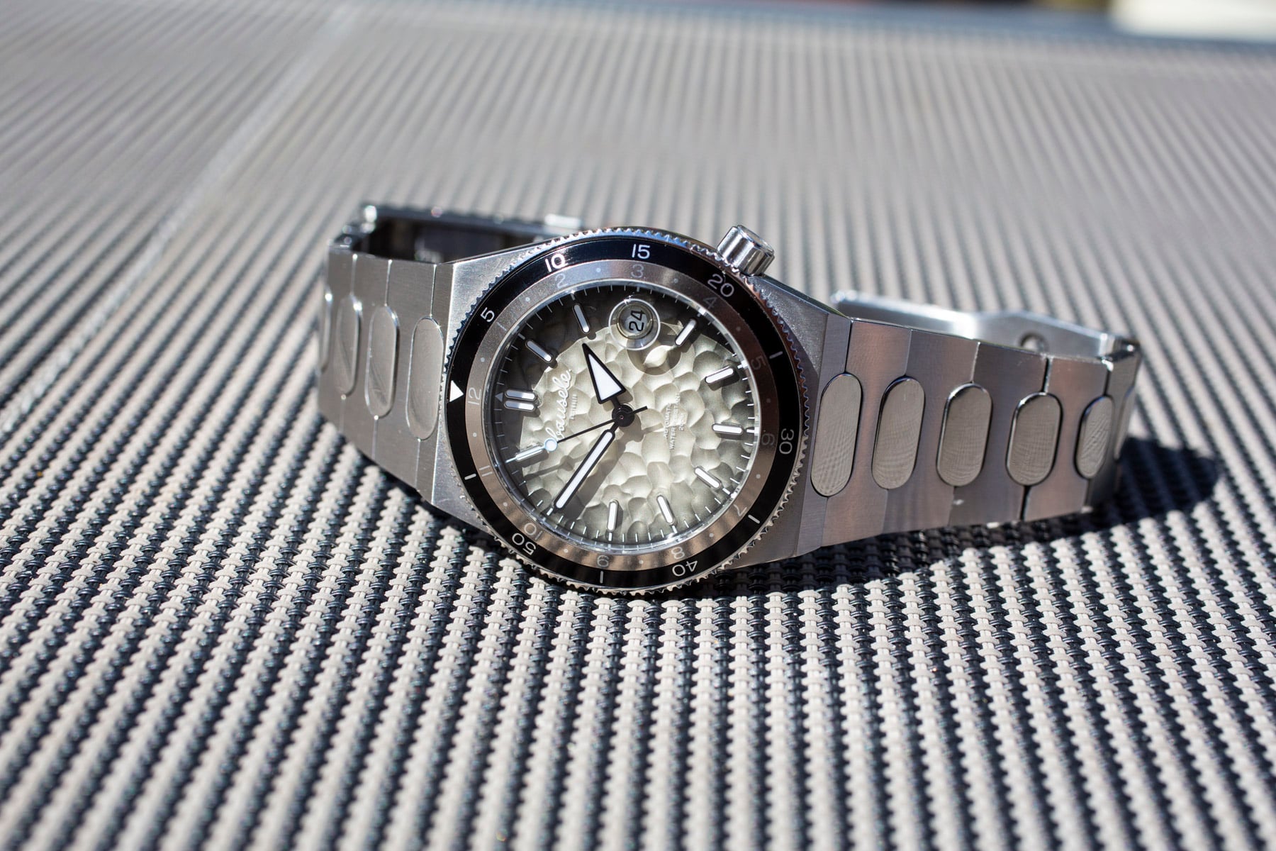 Bausele Elemental Coorong Mist on its side, crown up