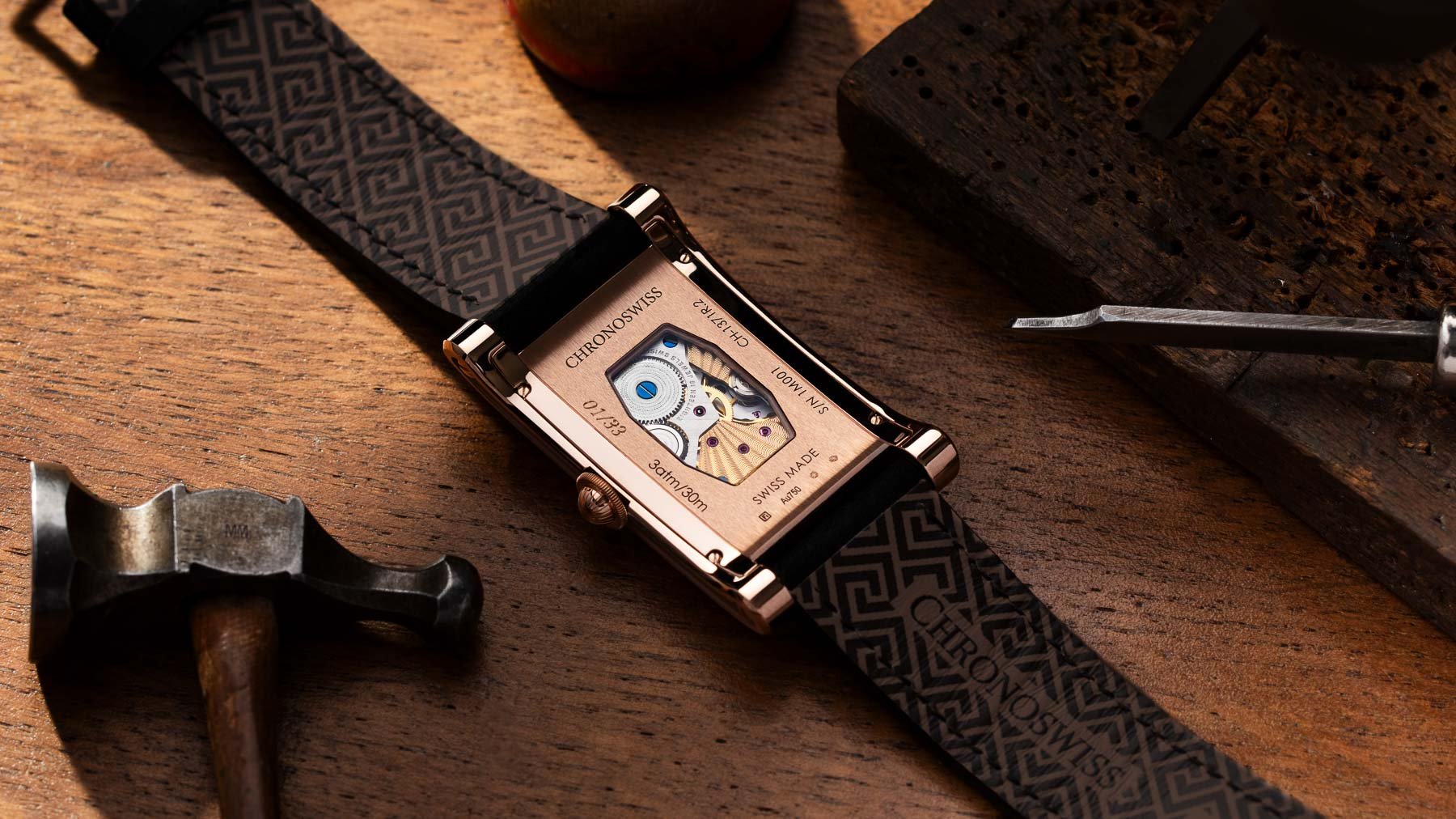 Chronoswiss Neo Digiteur Chronos case back and movement