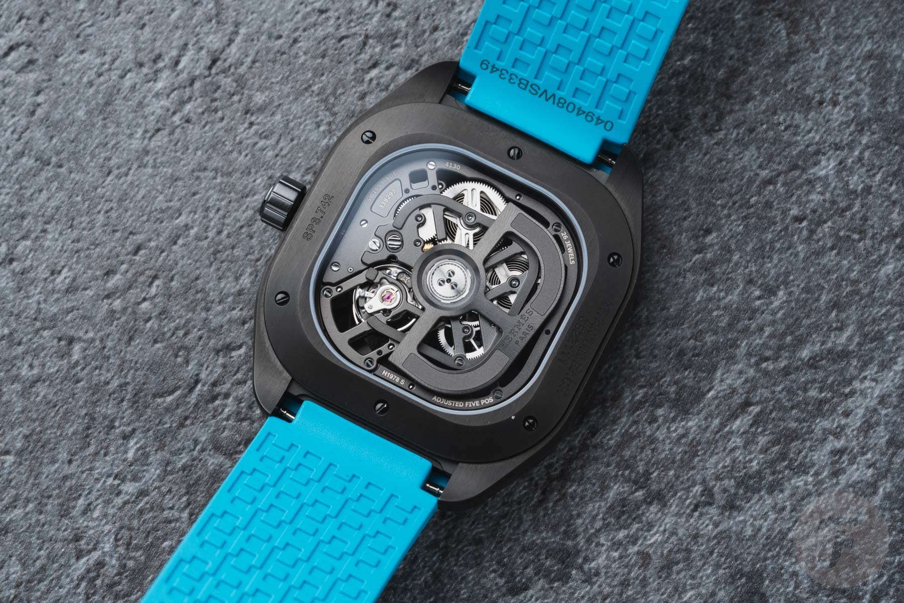 Hermès H08 Squelette face down, showing movement