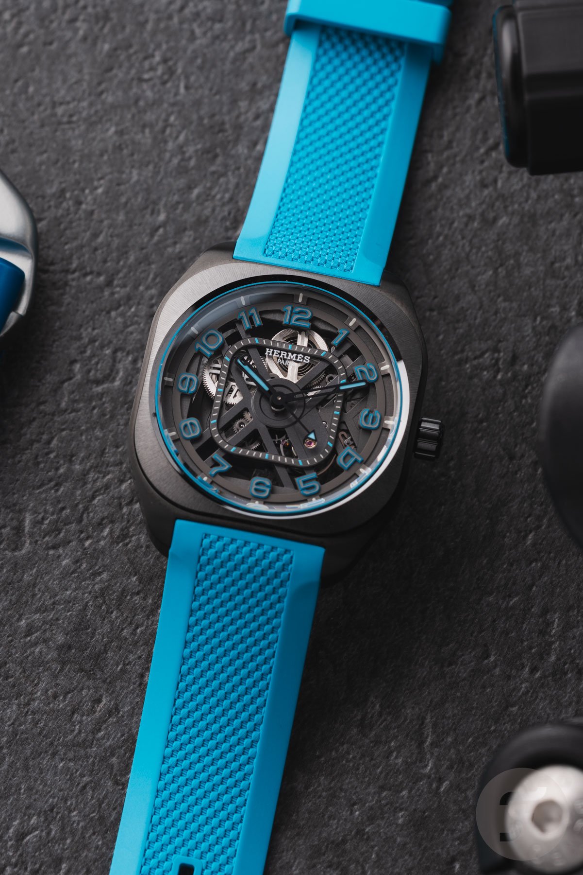 Hermès H08 Squelette flat-lay