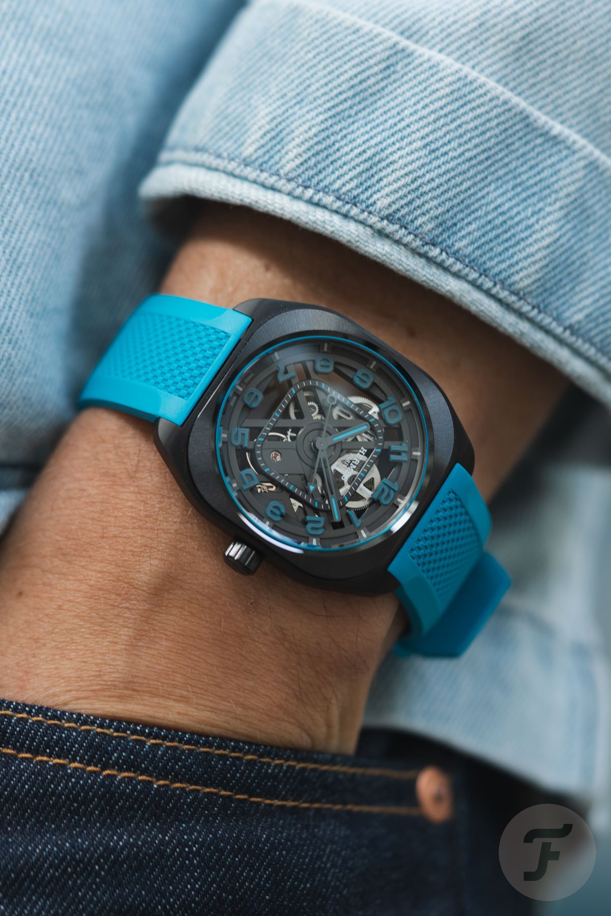 Hermès H08 Squelette pocket shot