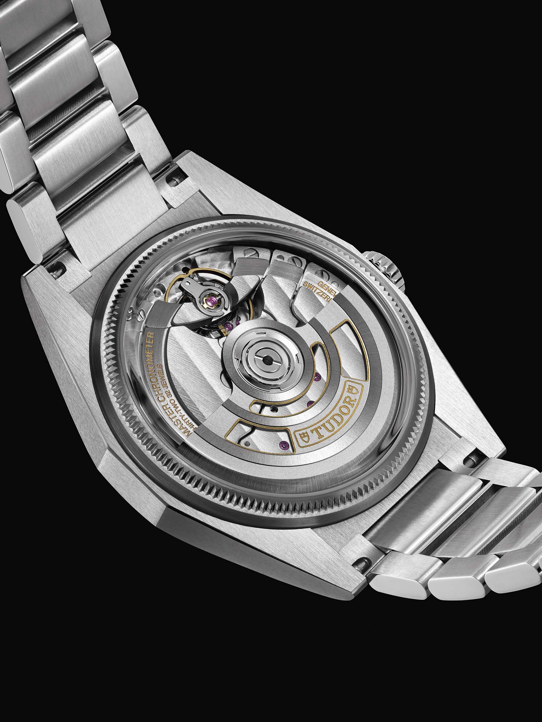 Tudor Monarch case back and movement