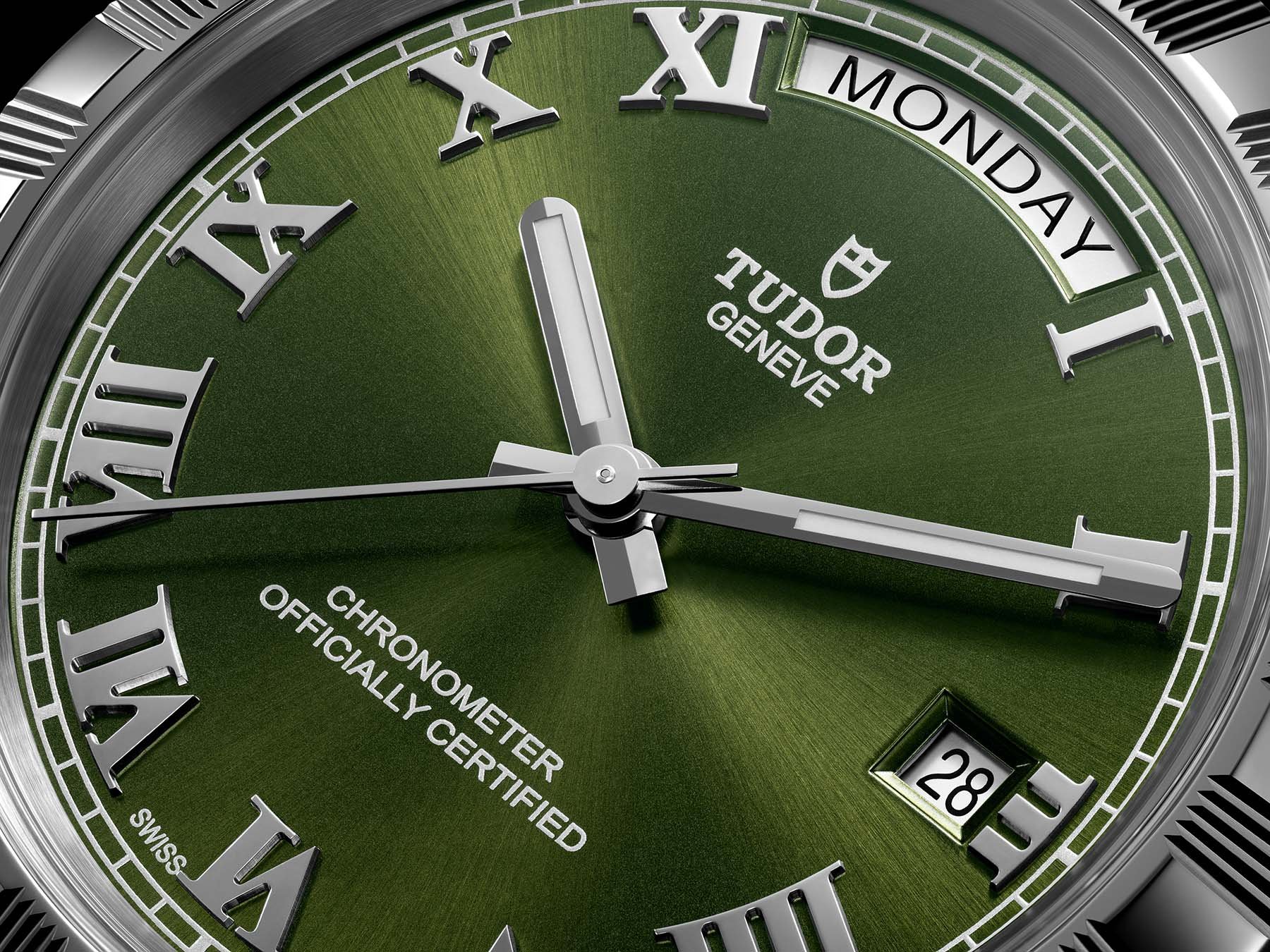 40mm Tudor Royal green dial up close