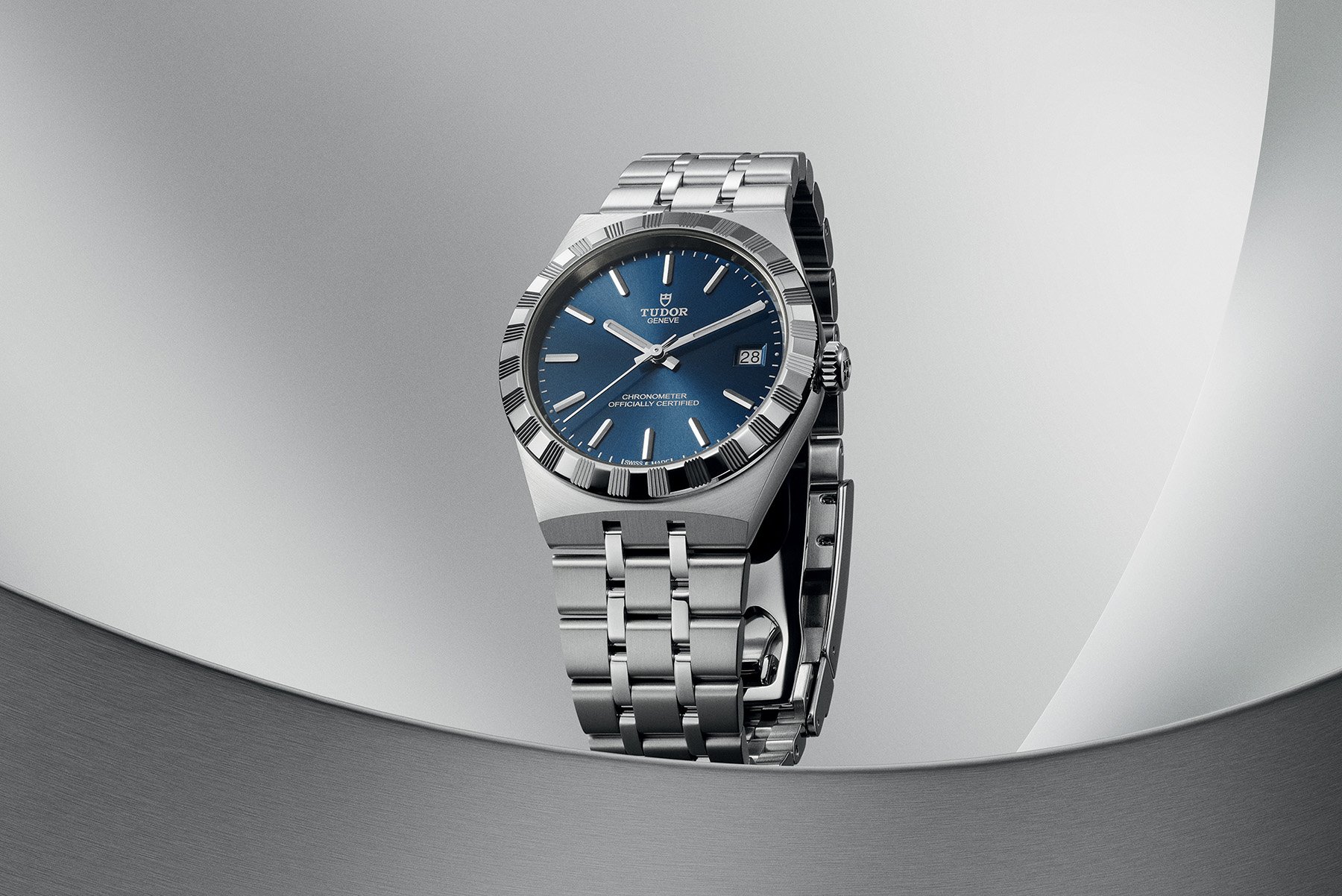 36mm steel blue-dial Tudor Royal, upright
