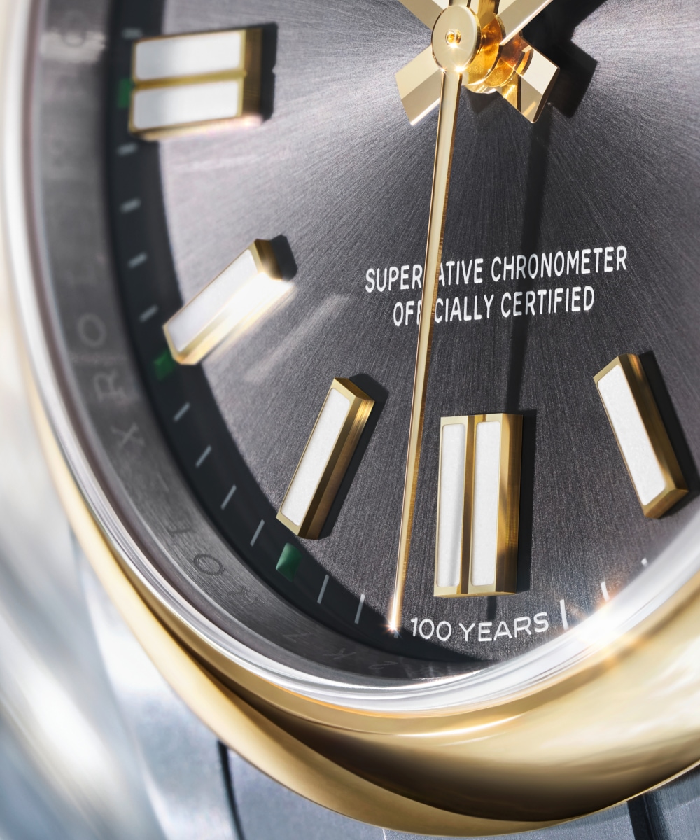 Dial close-up of the new Rolex Oyster Perptual 41 in yellow Rolesor