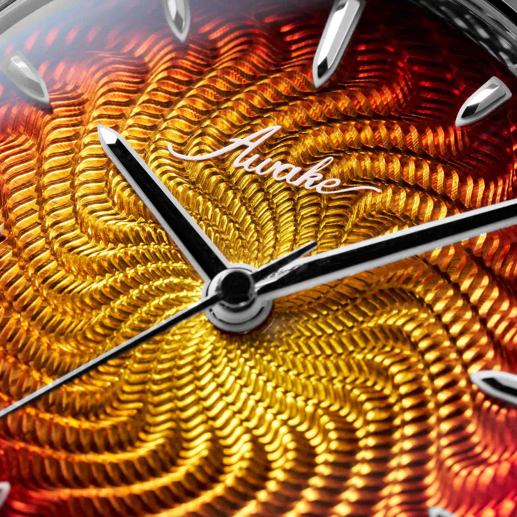 Awake Sơn Mài Guilloché Main Alba dial macro