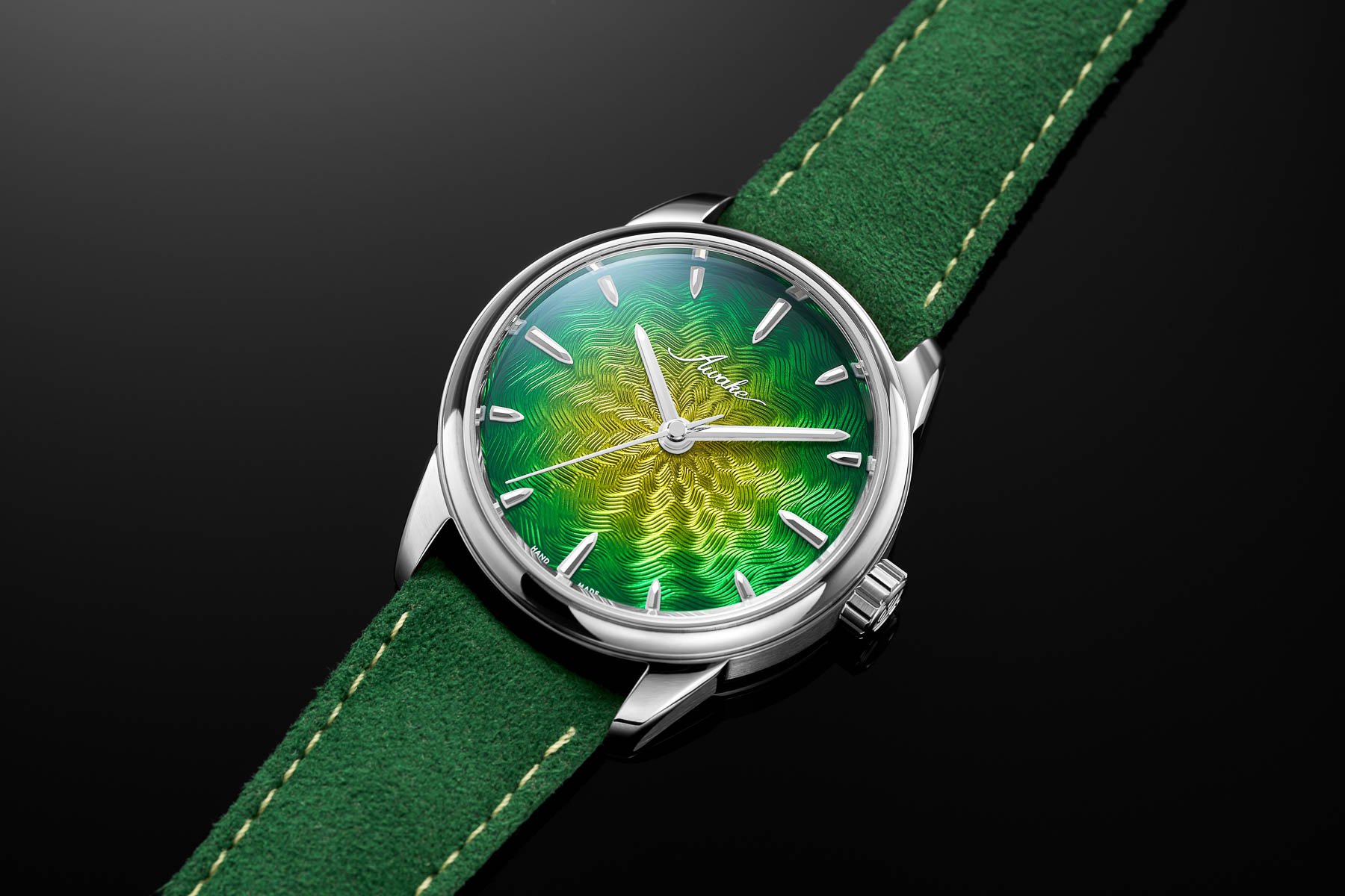 Awake Sơn Mài Guilloché Main Borealis flat-lay