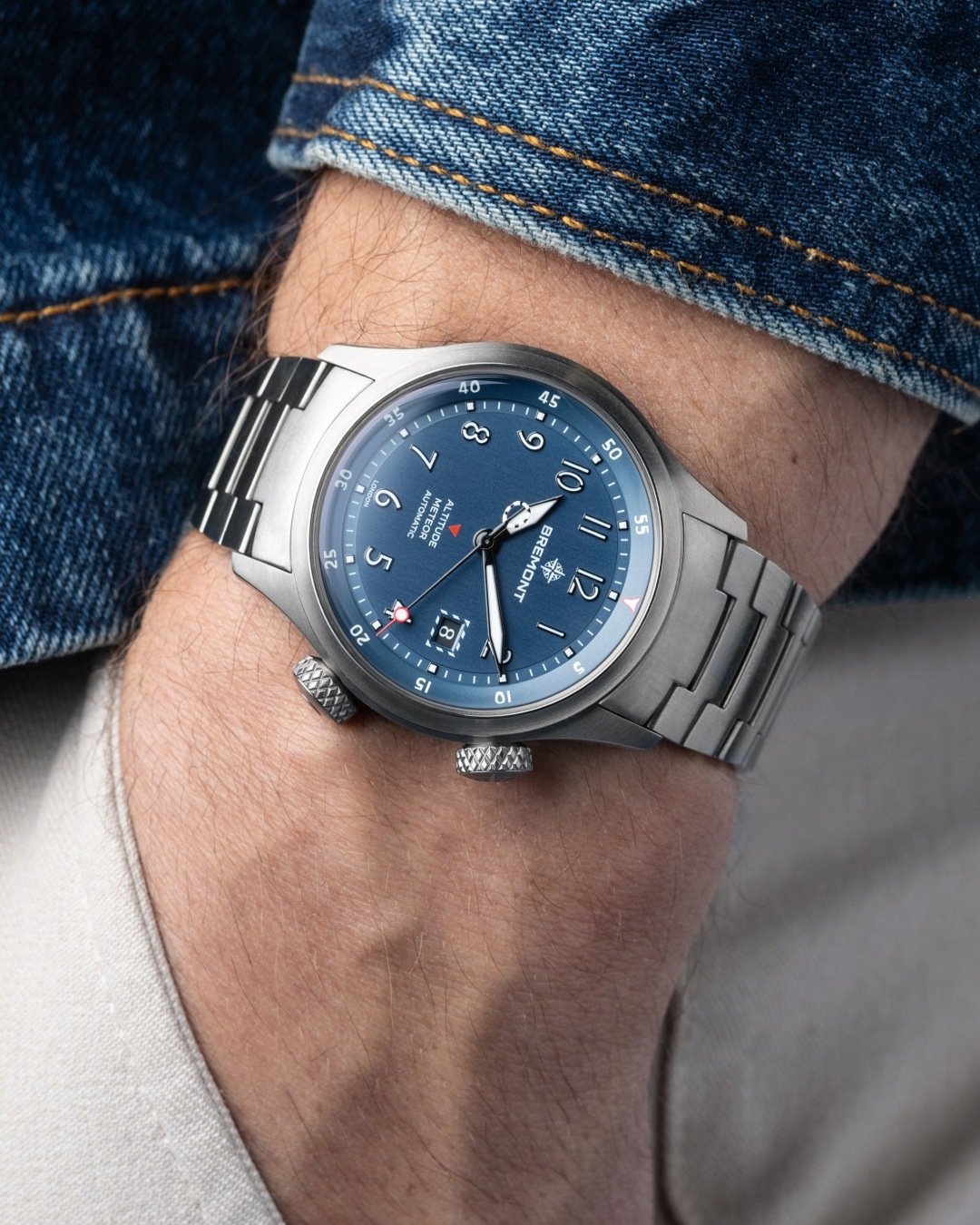 Bremont Altitude MB Meteor Air Force Blue pocket shot