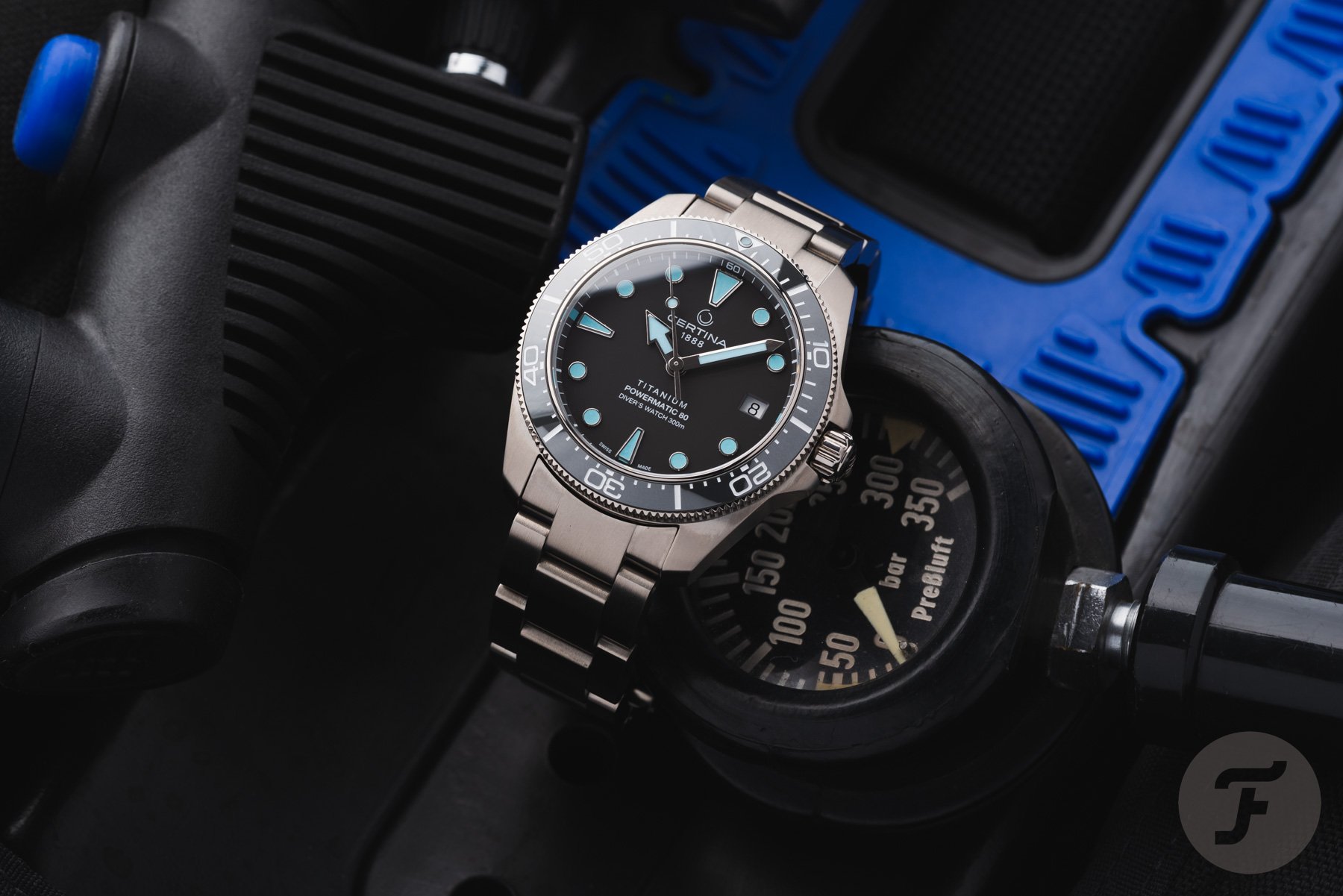 Certina DS Action Diver 38mm Titanium on pressure gauge