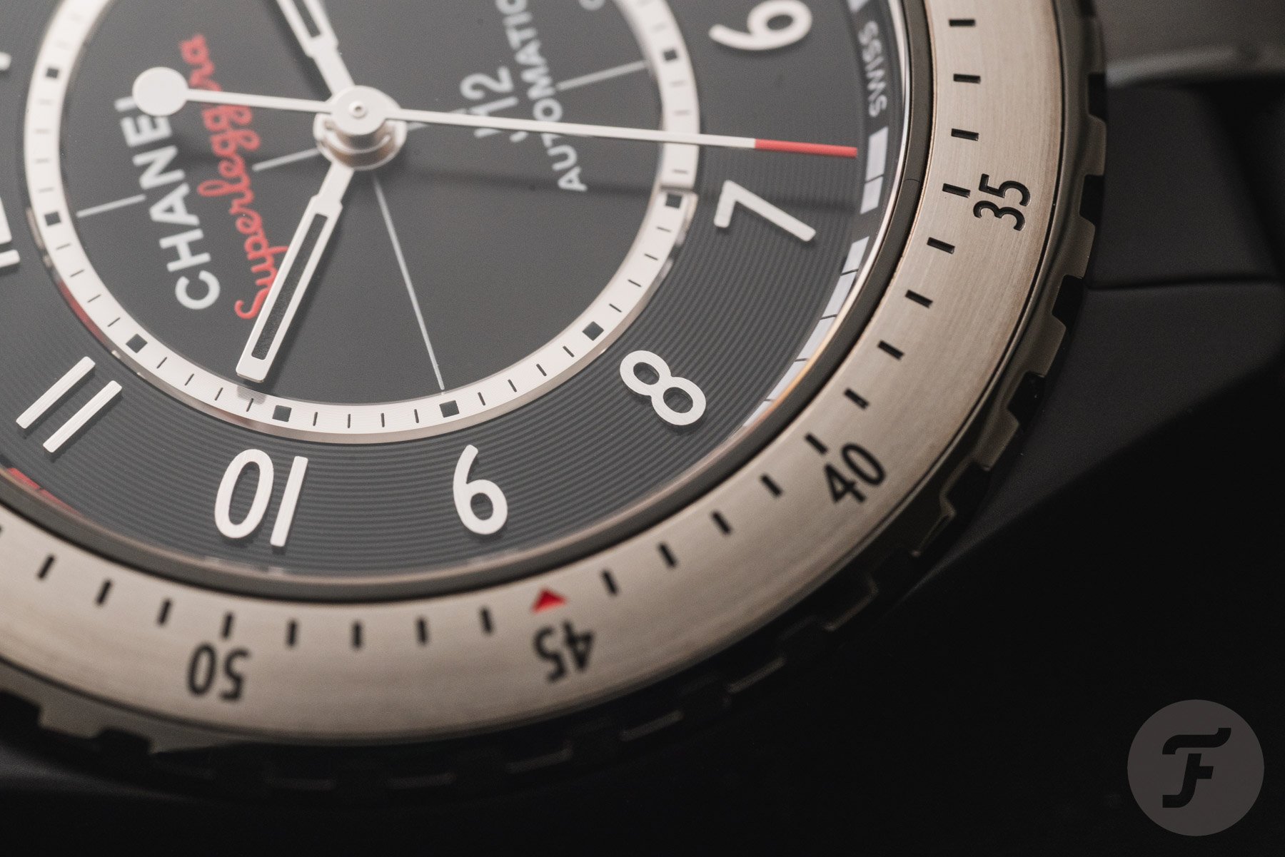 Dial and bezel of the Chanel J12 Superleggera Caliber 12.1