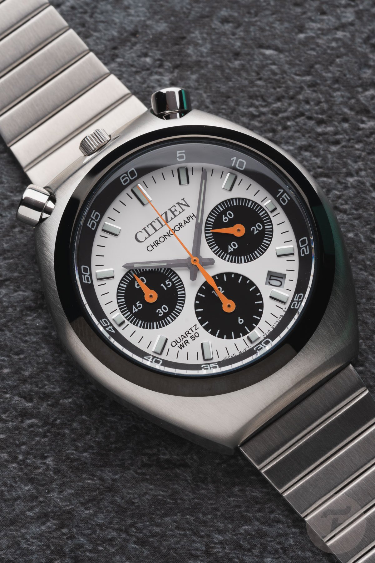 panda-dial Citizen Challenge Timer "Tsuno" flat-lay, up close