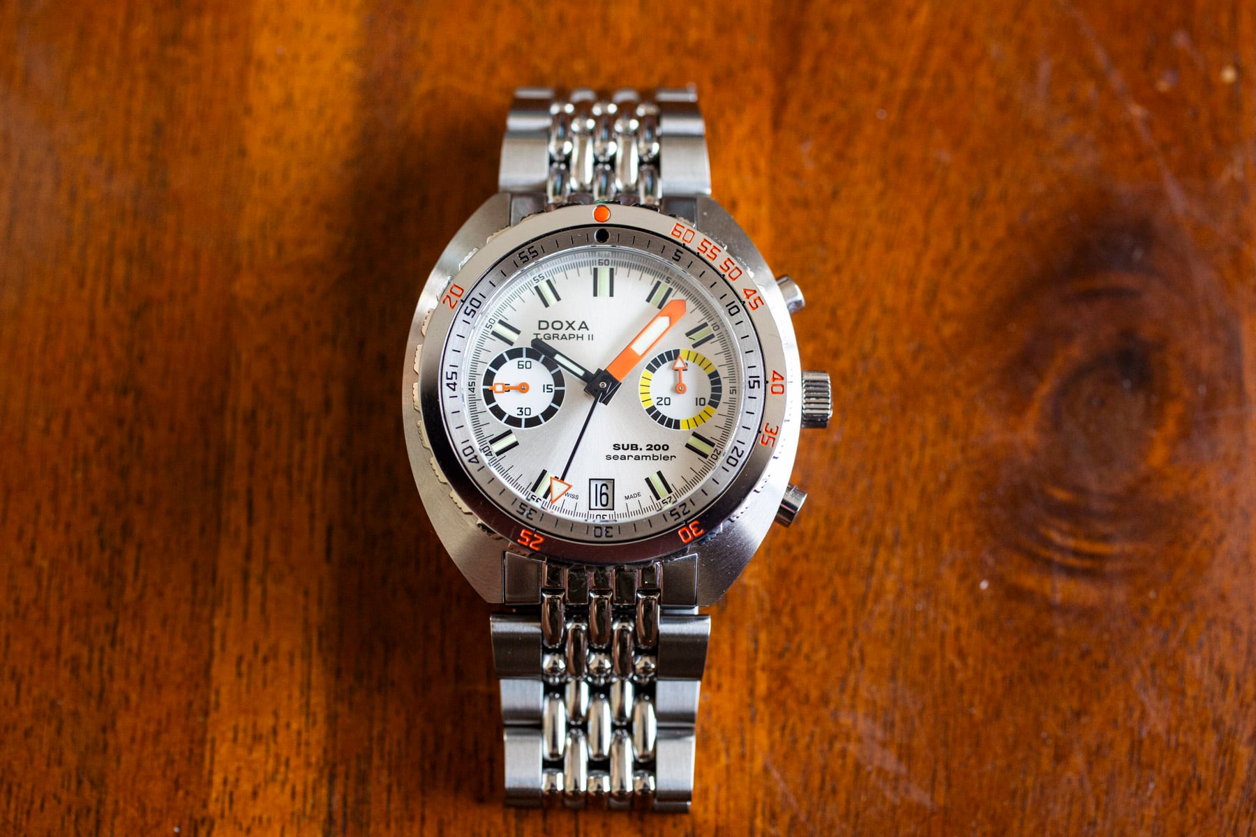 Doxa Sub 200 T.Graph II Searambler on bracelet, head-on flat-lay