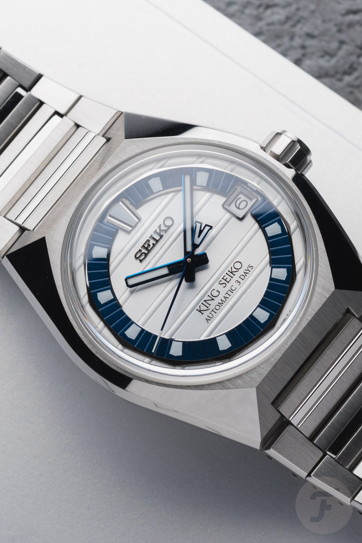 King Seiko Vanac HKF004 up close