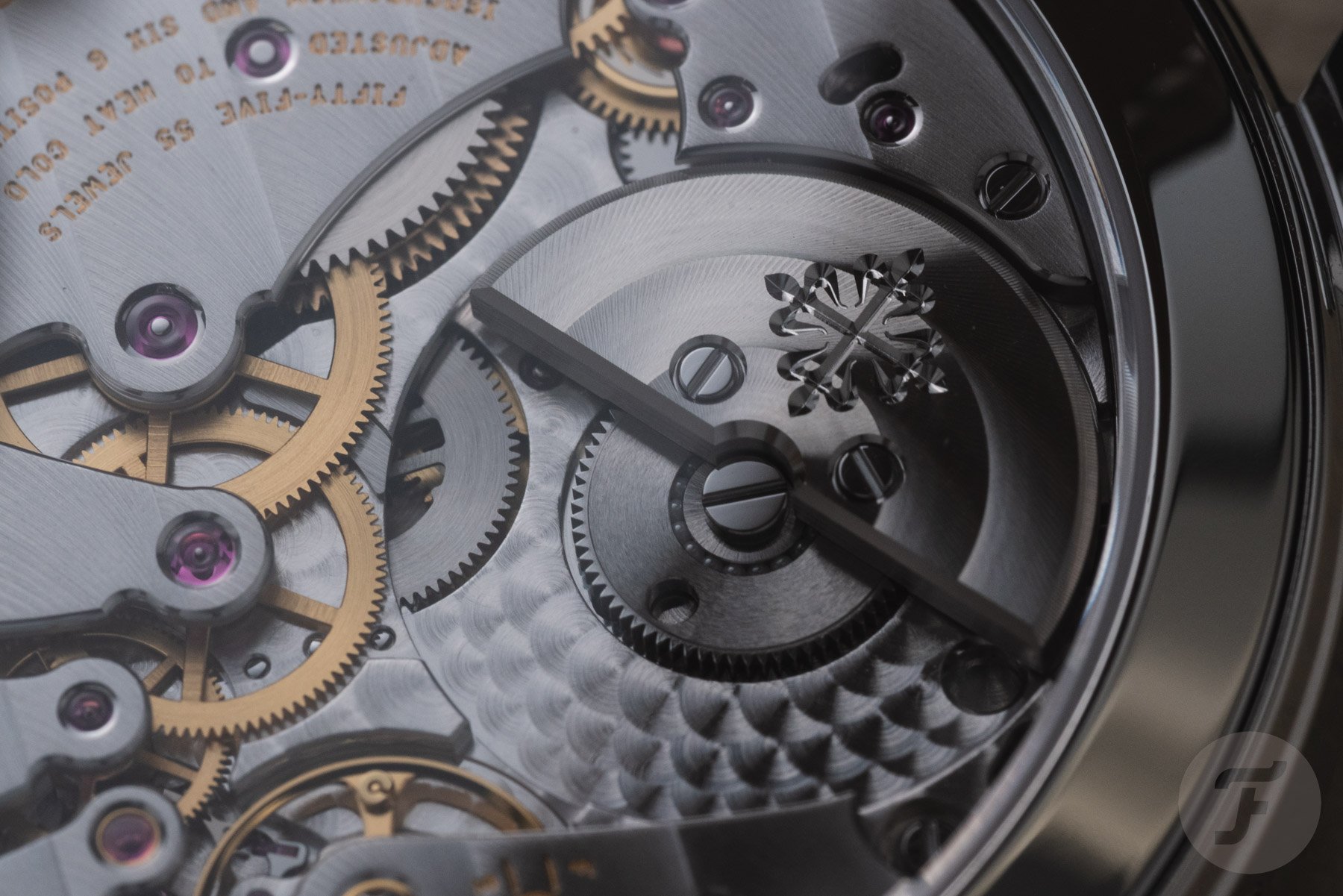 Patek Philippe In-Line Perpetual Calendar caliber 31-260 PS QL micro-rotor