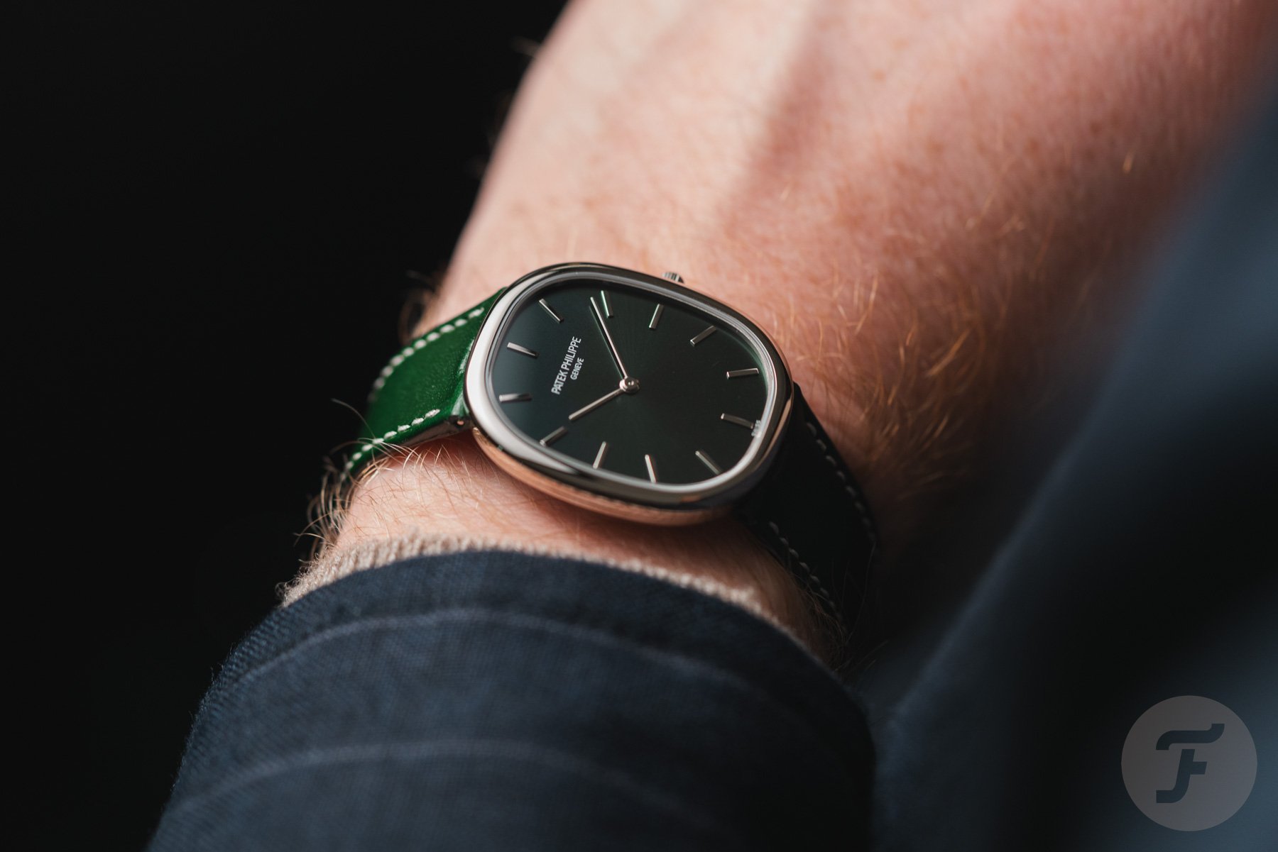 Golden Ellipse ref. 3738/100G-01 on wrist
