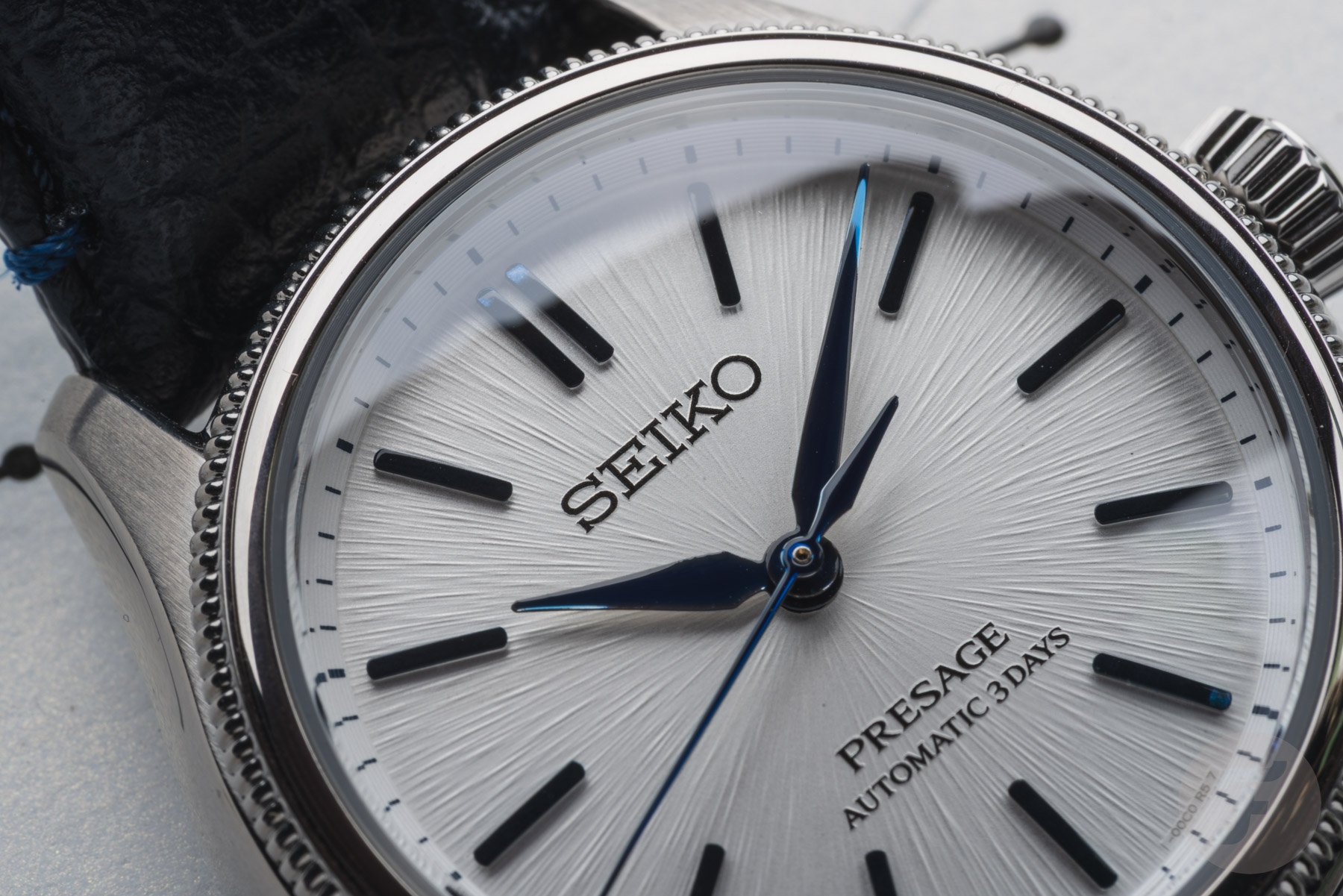 Seiko Presage Classic Series HCC004 dial macro