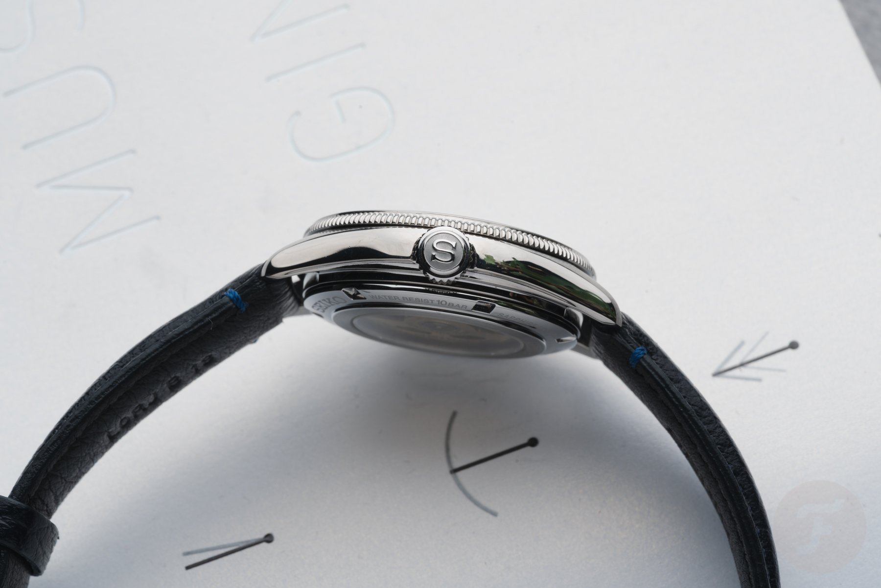 Seiko Presage Classic Series HCC004 case profile, crown side