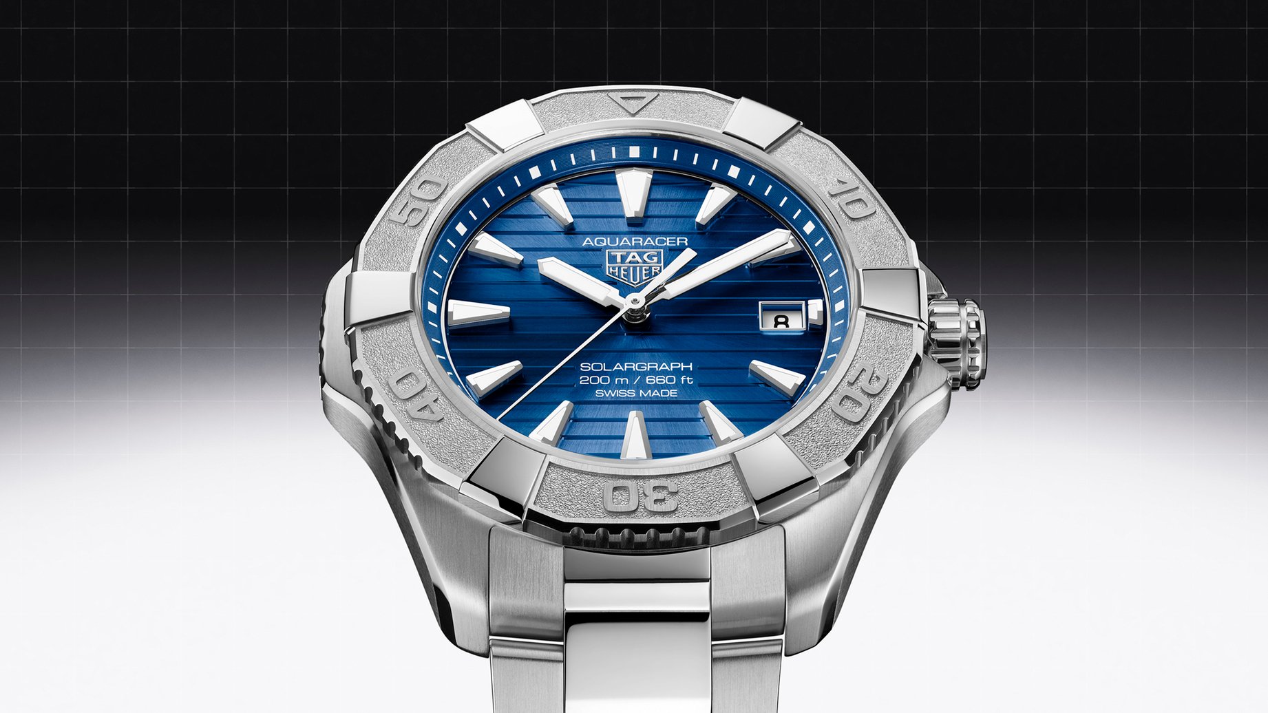steel TAG Heuer Aquaracer Professional 200 Solargraph with blue dial (ref. WBP1117.BA0047) up close