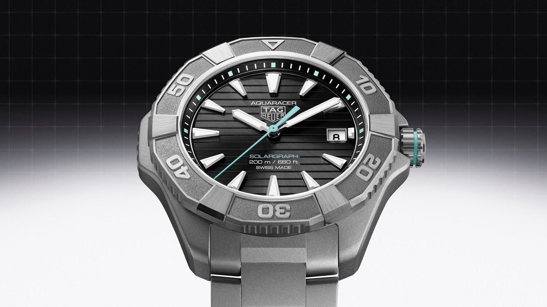 Grade 2 TAG Heuer Aquaracer Professional 200 Solargraph (ref. WBP1184.BF0008) up close