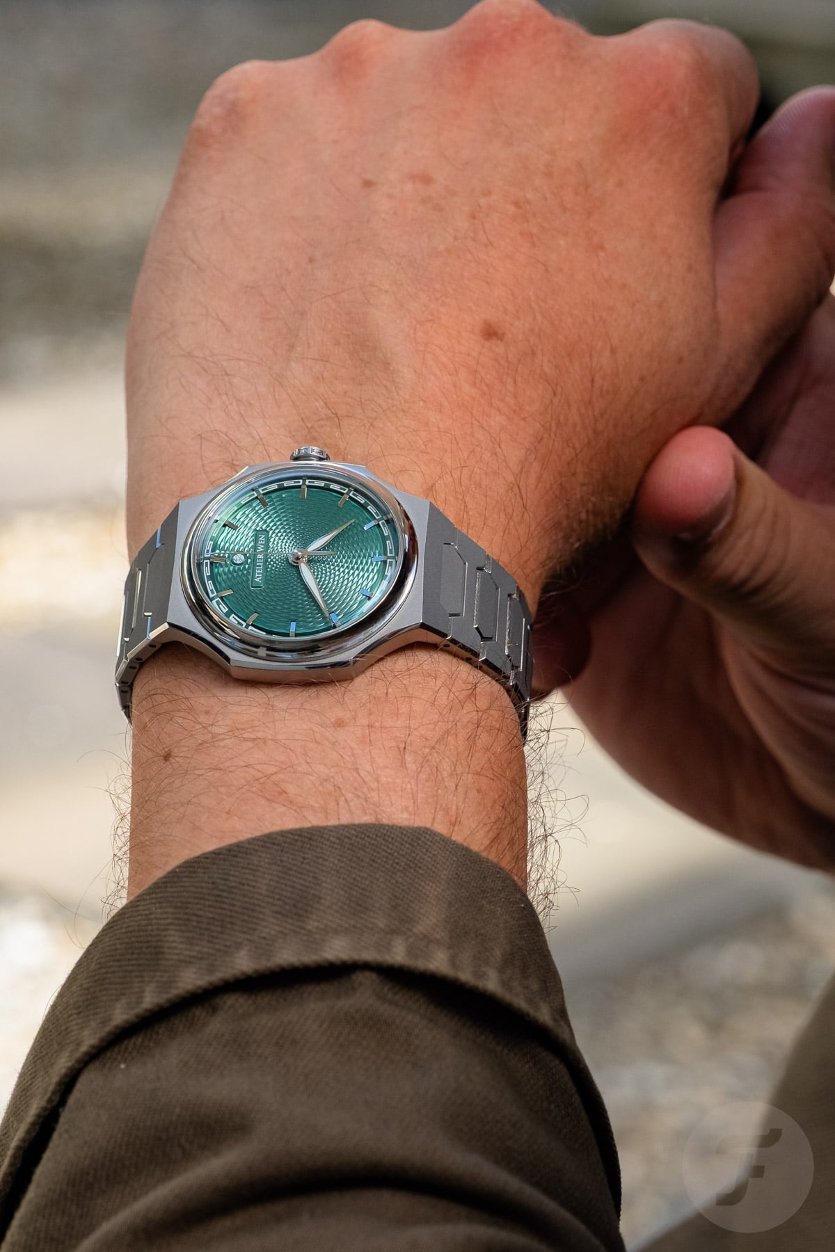 Atelier Wen Perception V3 Yún on wrist