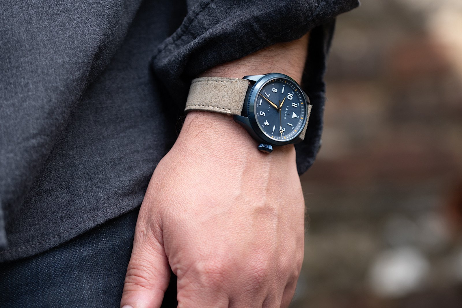 Farer Pilot Series II Curtis on wrist