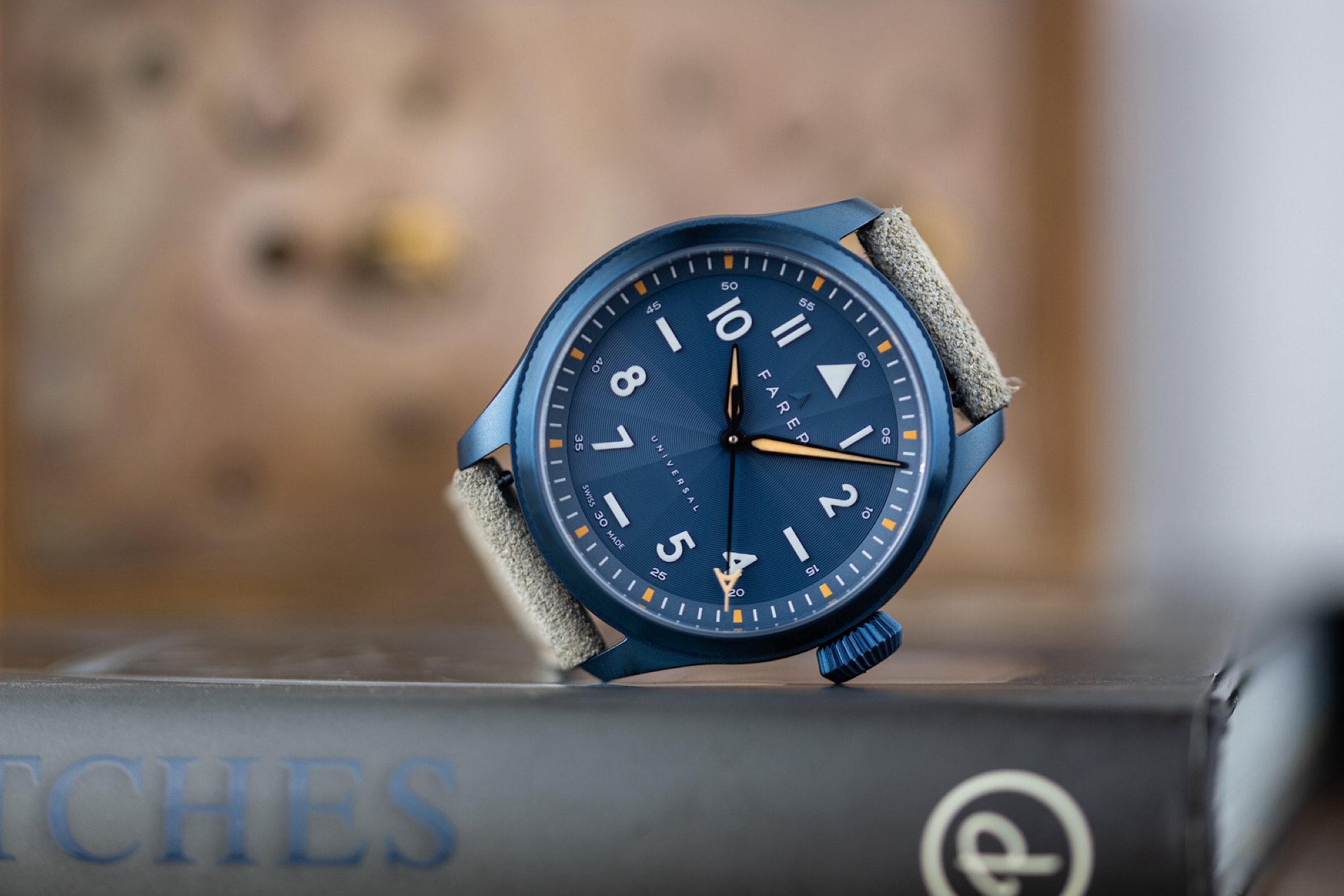 Farer Pilot Series II Curtis on its side, crown down