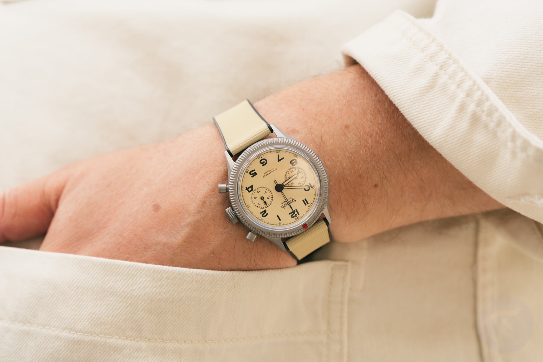 Hanhart 417 TI Desert Pilot pocket shot