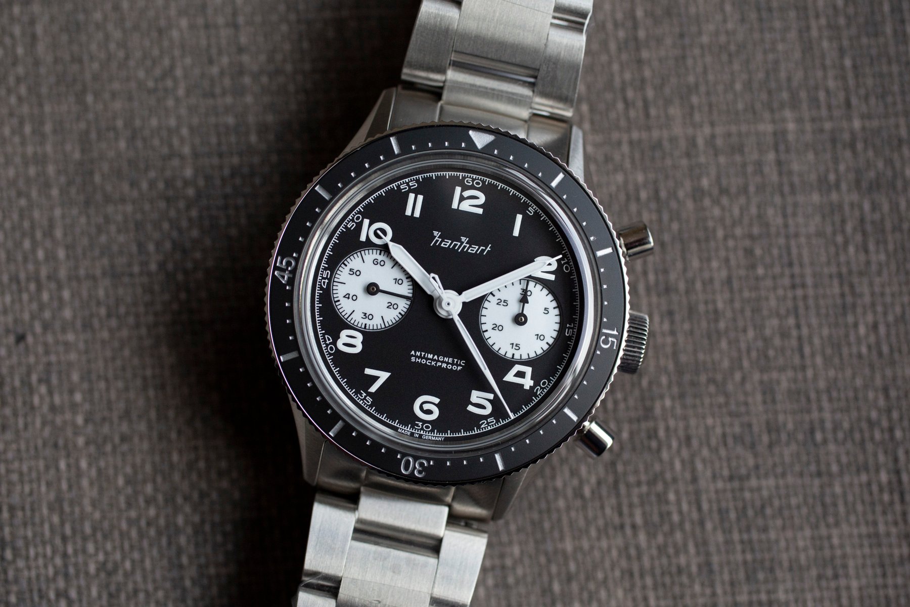 Hanhart 415 ES Reverse Panda flat-lay