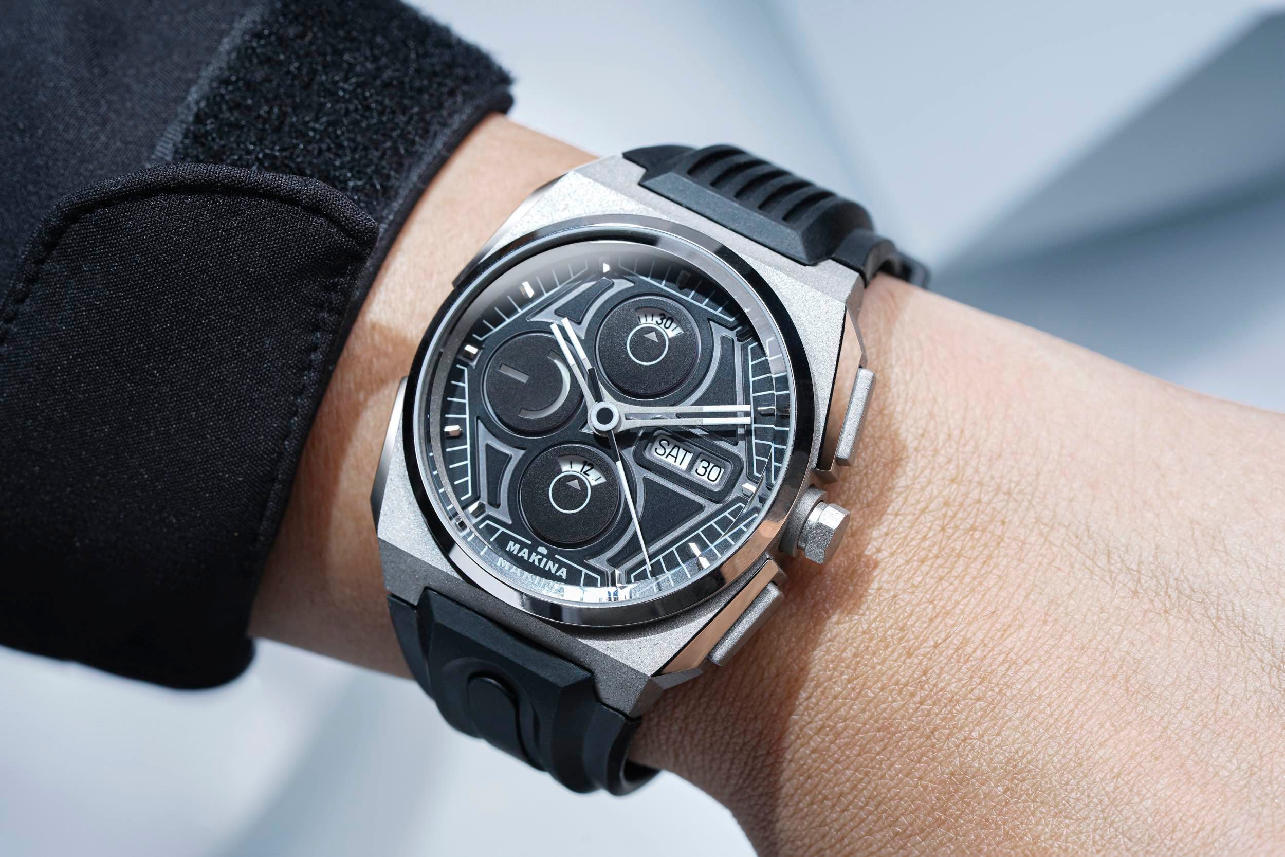 Makina Cassiel II wrist shot