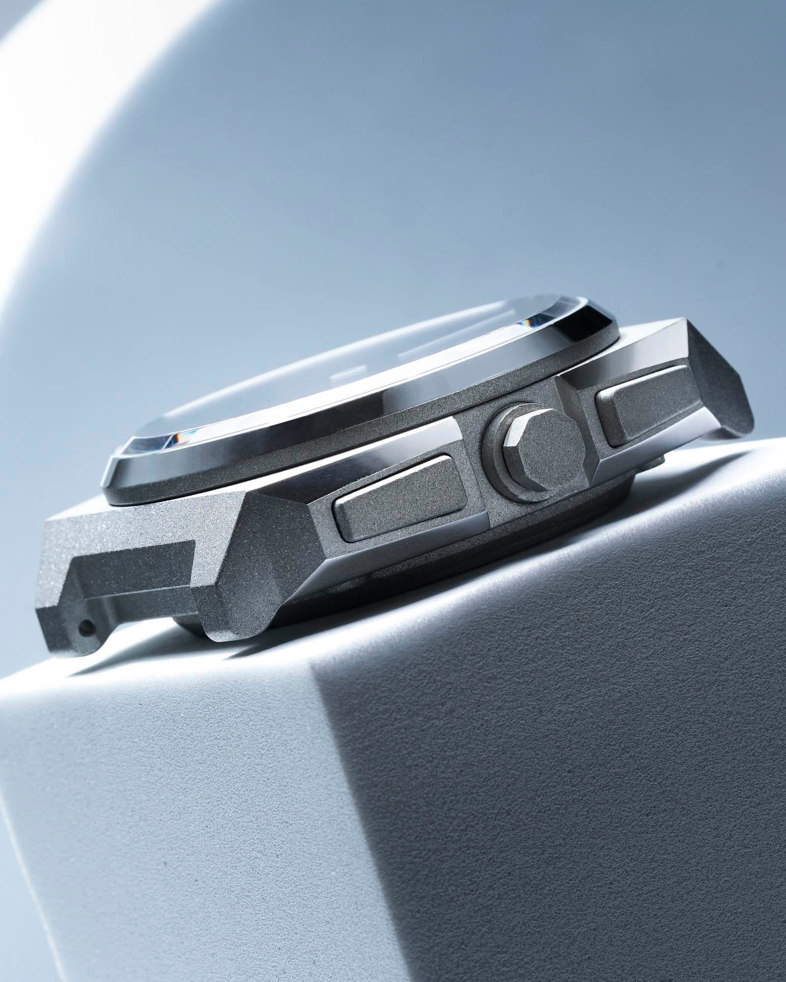 Makina Cassiel II case profile
