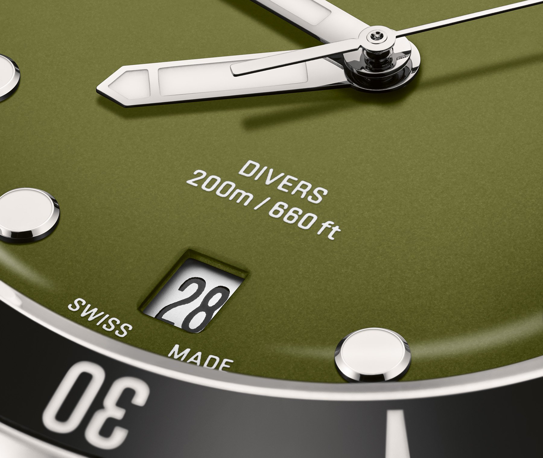 green-dial Oris Divers Date, dial macro with focus on date window