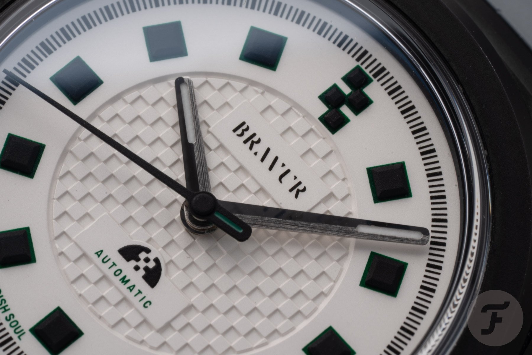 Dial of the Bravur Team Heritage PEU Watch
