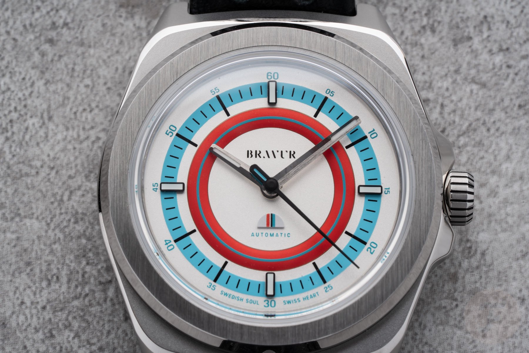 Dial of the Bravur Team Heritage STR watch