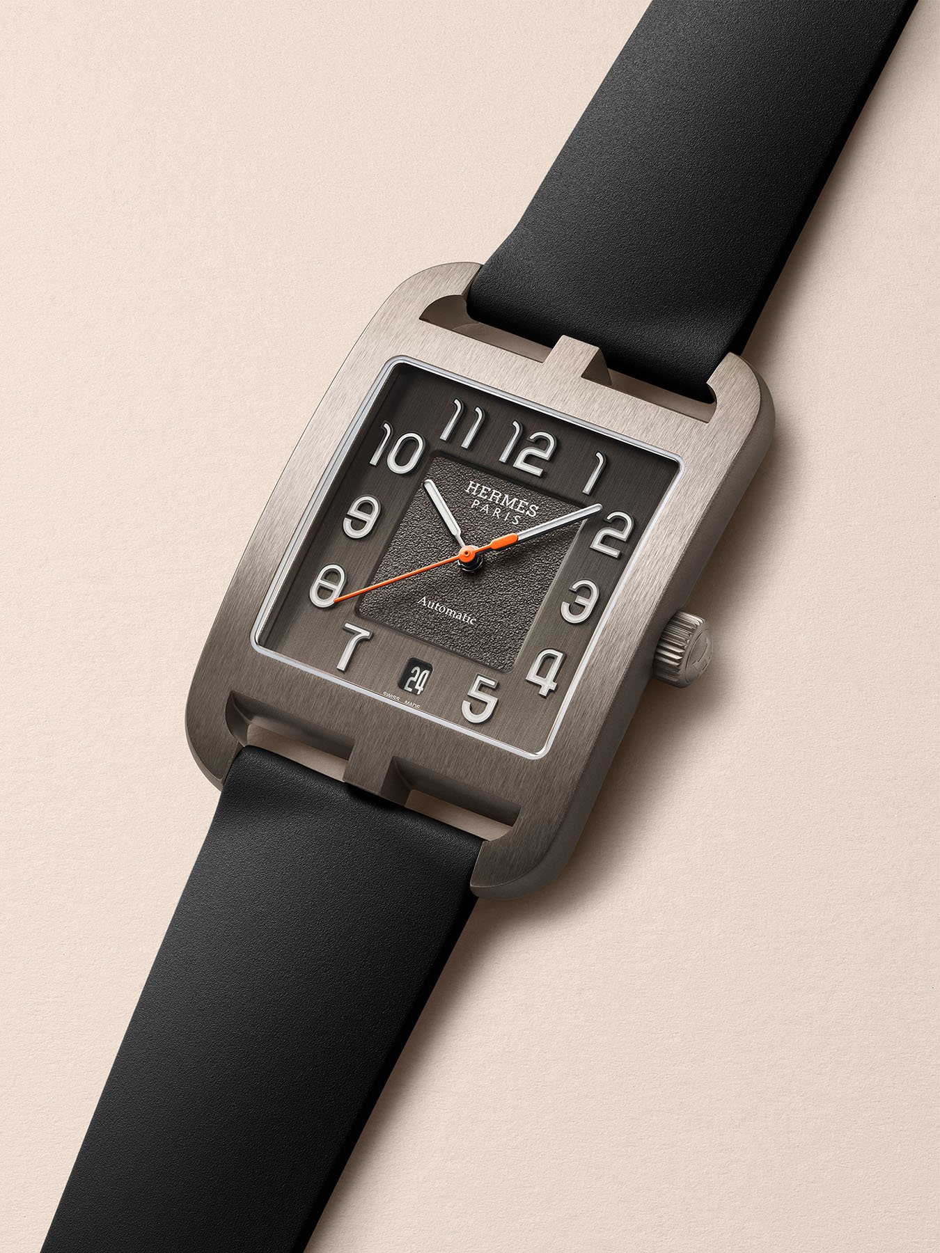 Hermès Cape Cod Titanium on black rubber strap