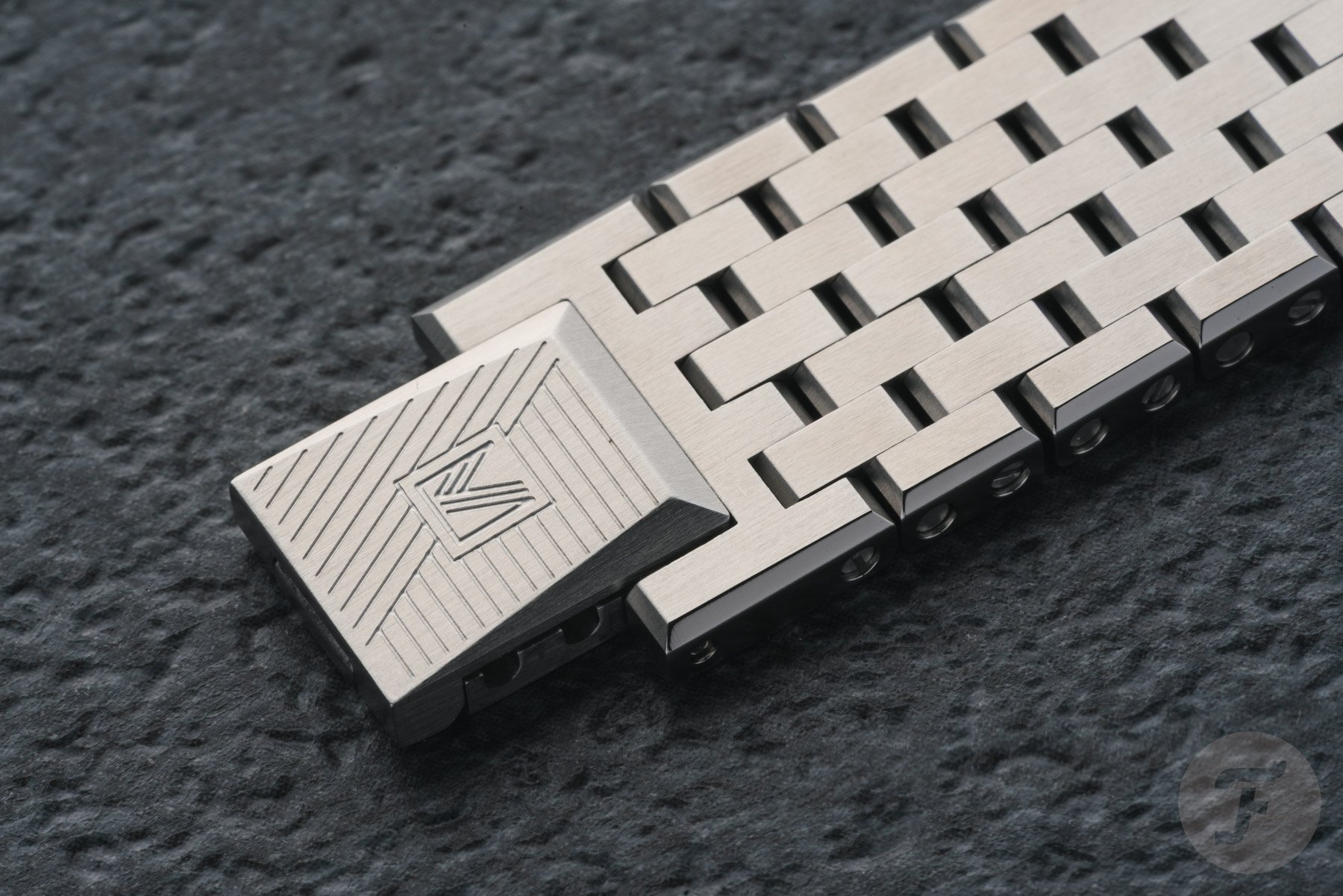 March LA.B AM2 XS bracelet and clasp