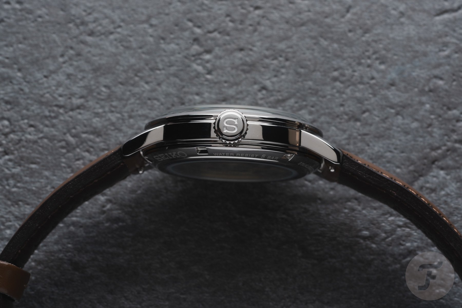 Seiko Presage Cocktail Time HCB002 case profile, crown side
