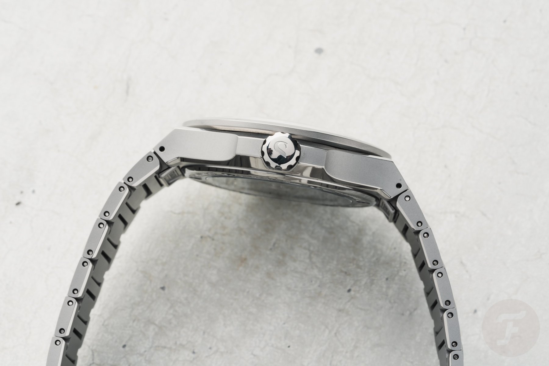 Straum Frozen Metal Titanium profile, crown side