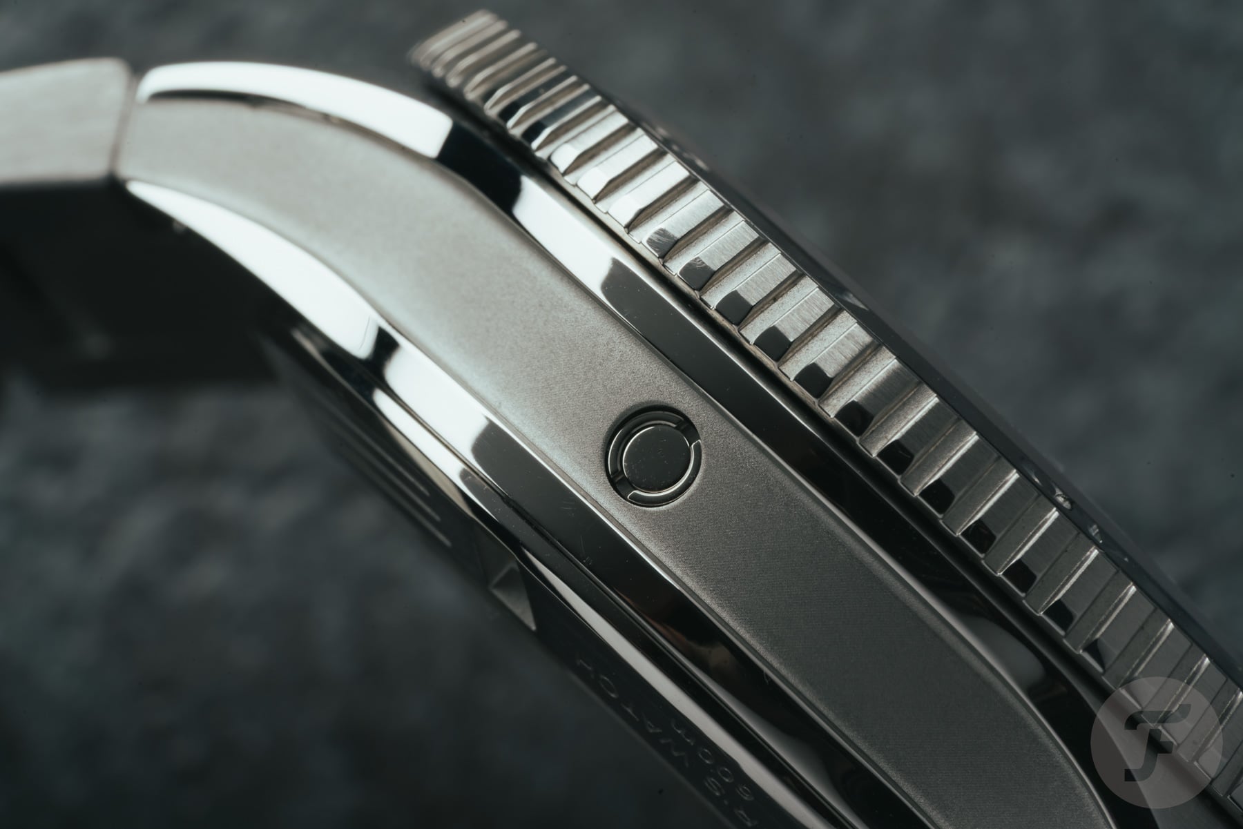 Case profile of the Sized-Down Tissot Seastar 2000 Professional